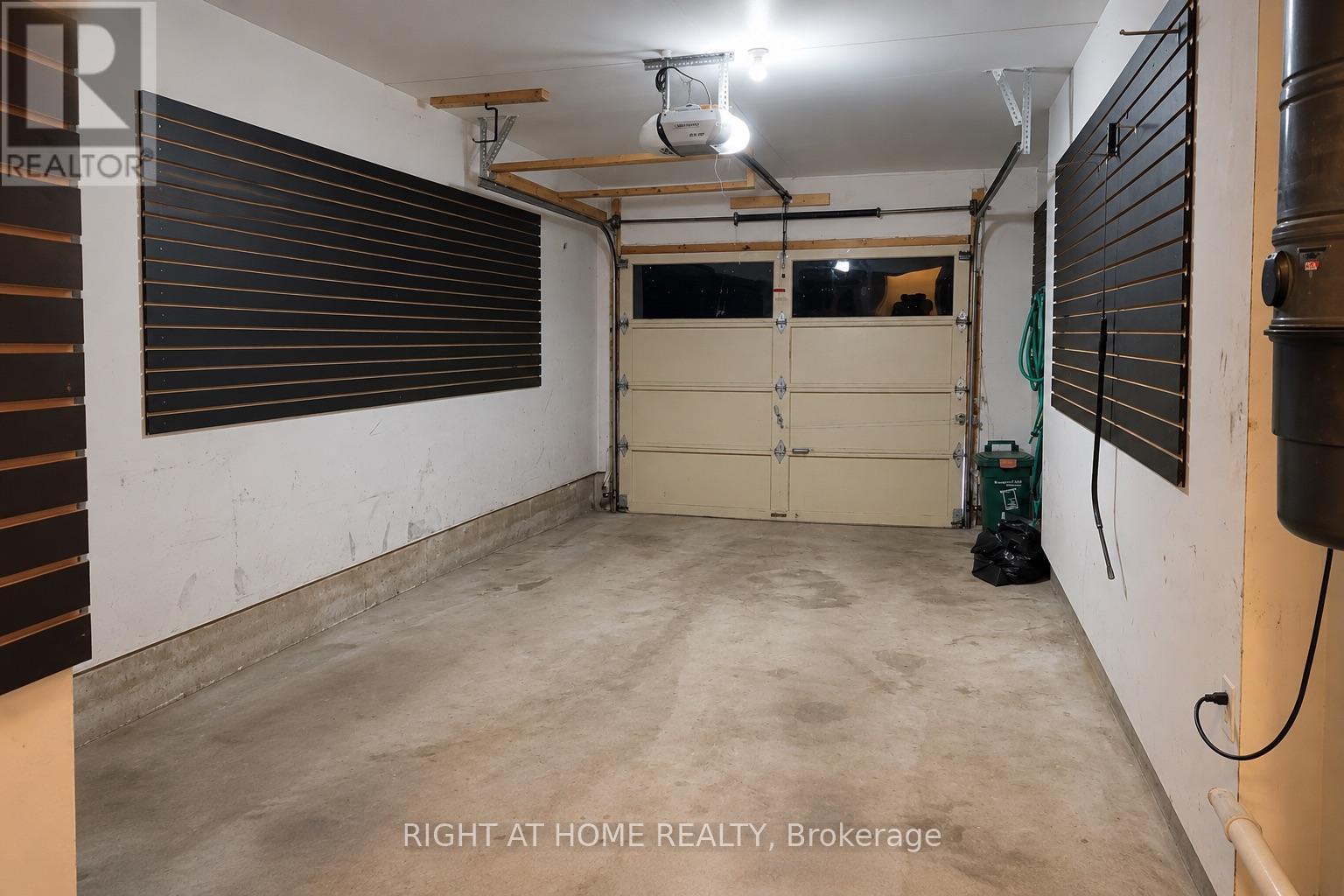427 Chandler Crescent Property Photo 36