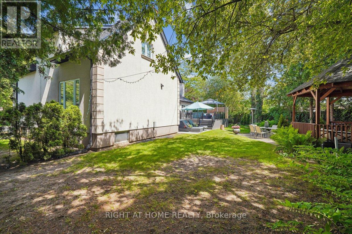 2090 Stonehouse Crescent Property Photo 27
