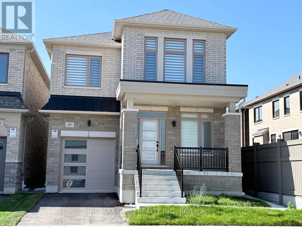 41 Tapscott Crescent Property Photo 1