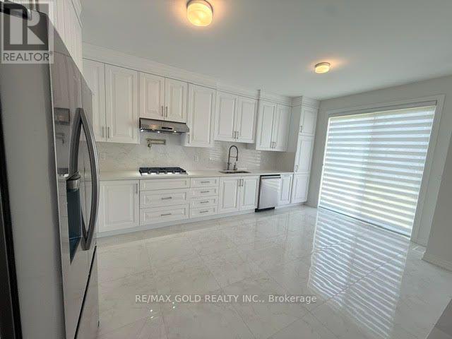 41 Tapscott Crescent Property Photo 7
