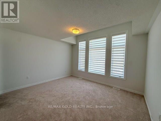 41 Tapscott Crescent Property Photo 17