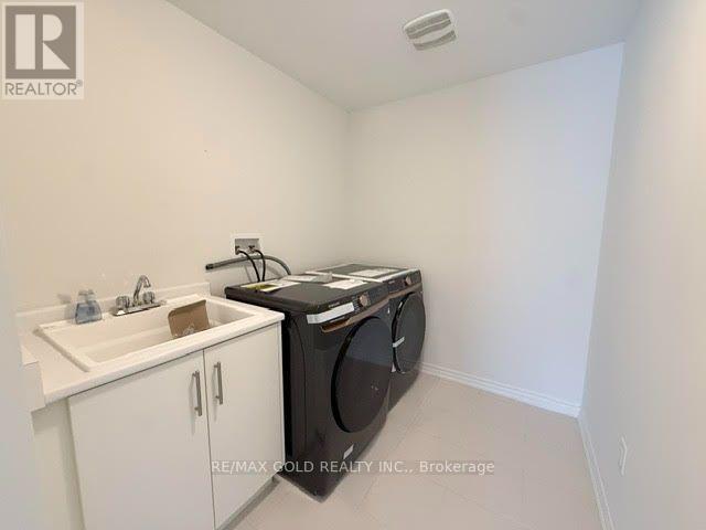 41 Tapscott Crescent Property Photo 22
