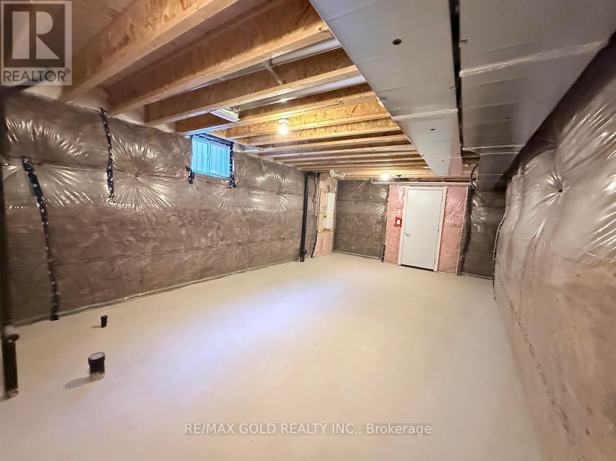 41 Tapscott Crescent Property Photo 23
