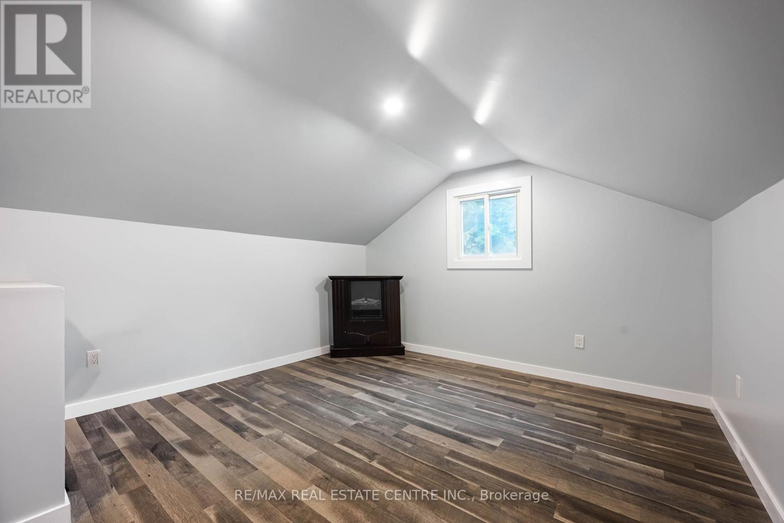 23 Third Street Property Photo 25