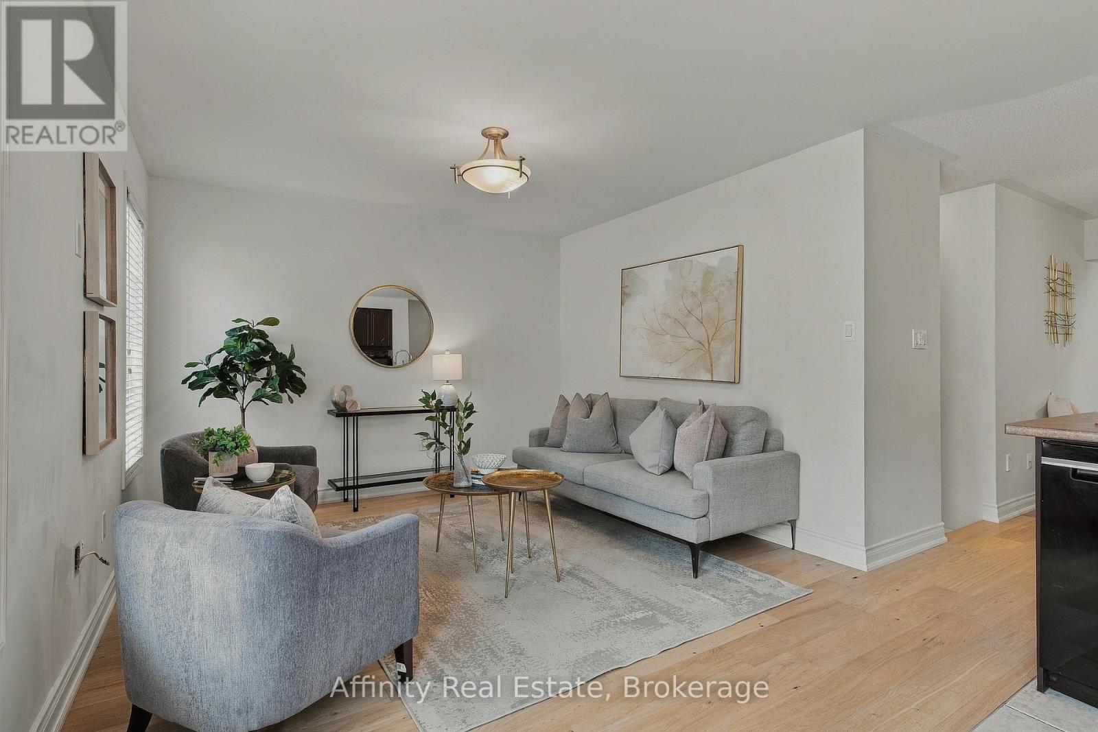 629 Gervais Terrace Property Photo 15