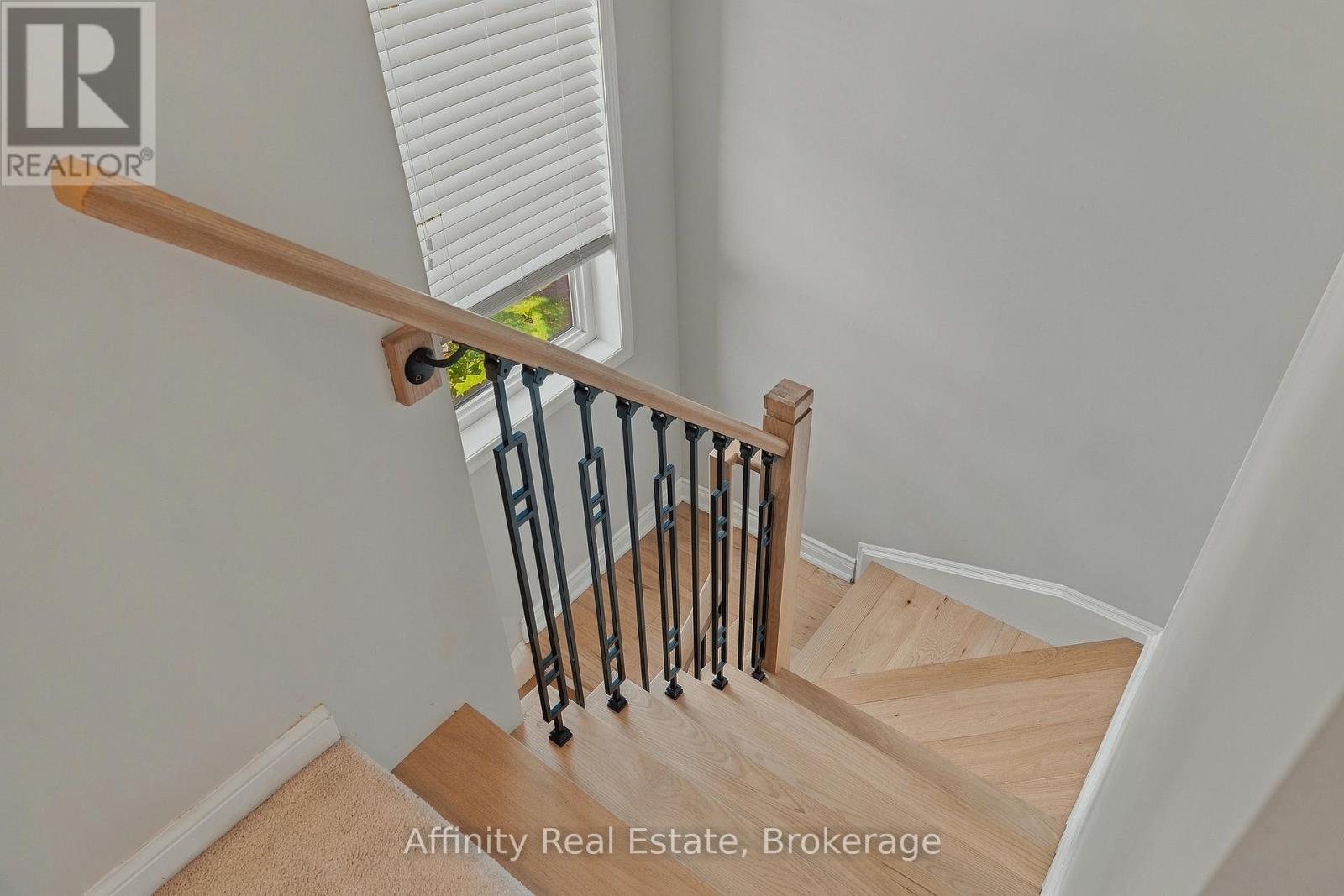 629 Gervais Terrace Property Photo 19
