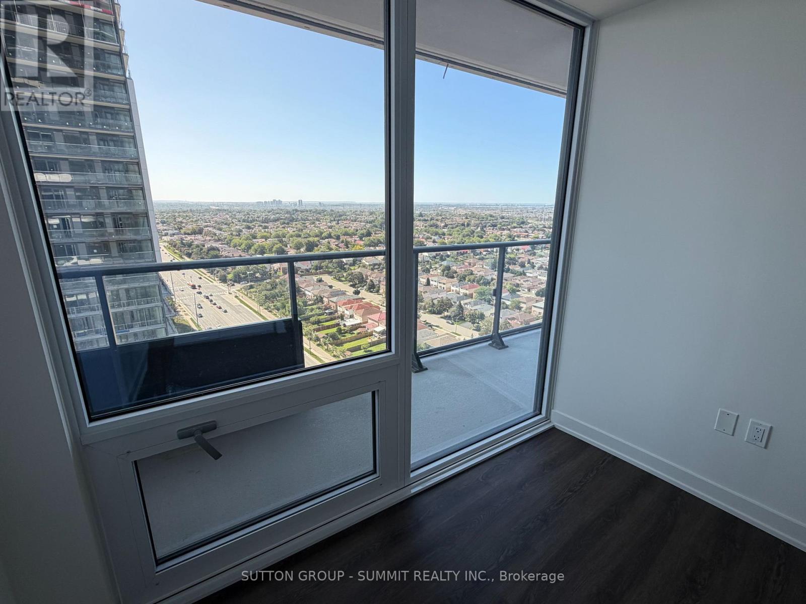 1802 - 448 Burnhamthorpe Road W Property Photo 9