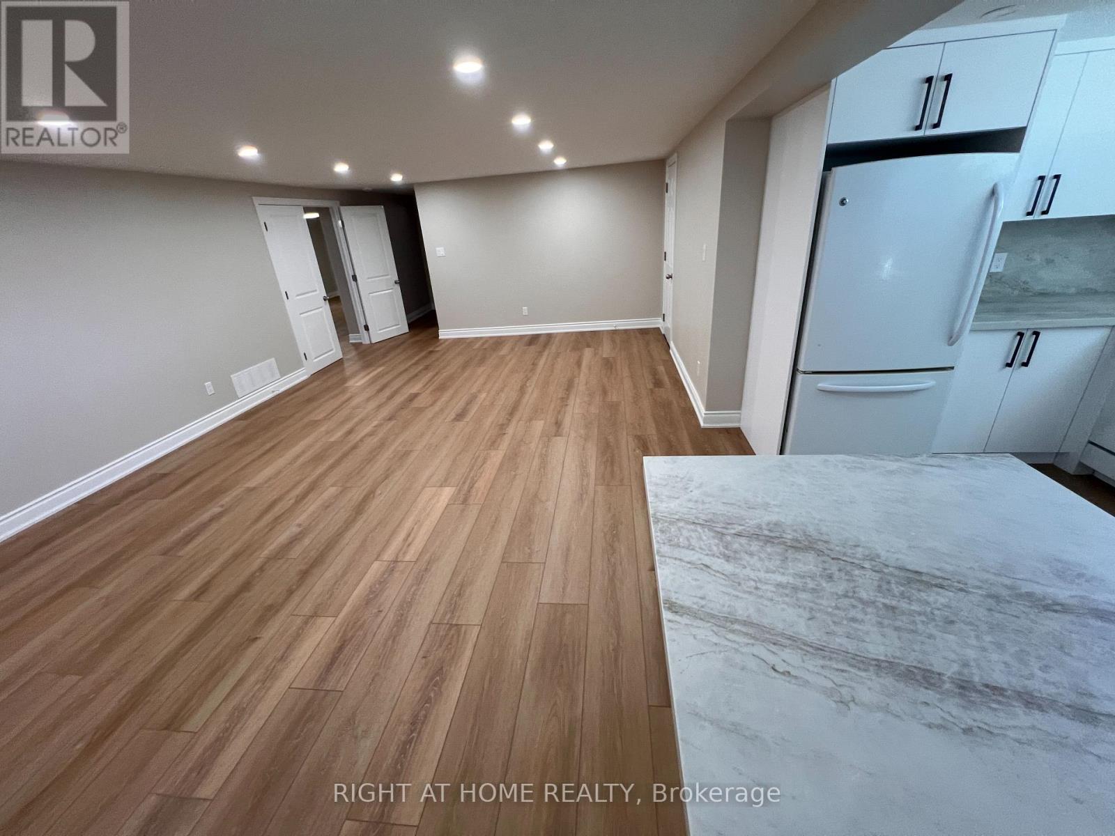 Lower - 30 Norbert Crescent Property Photo 6