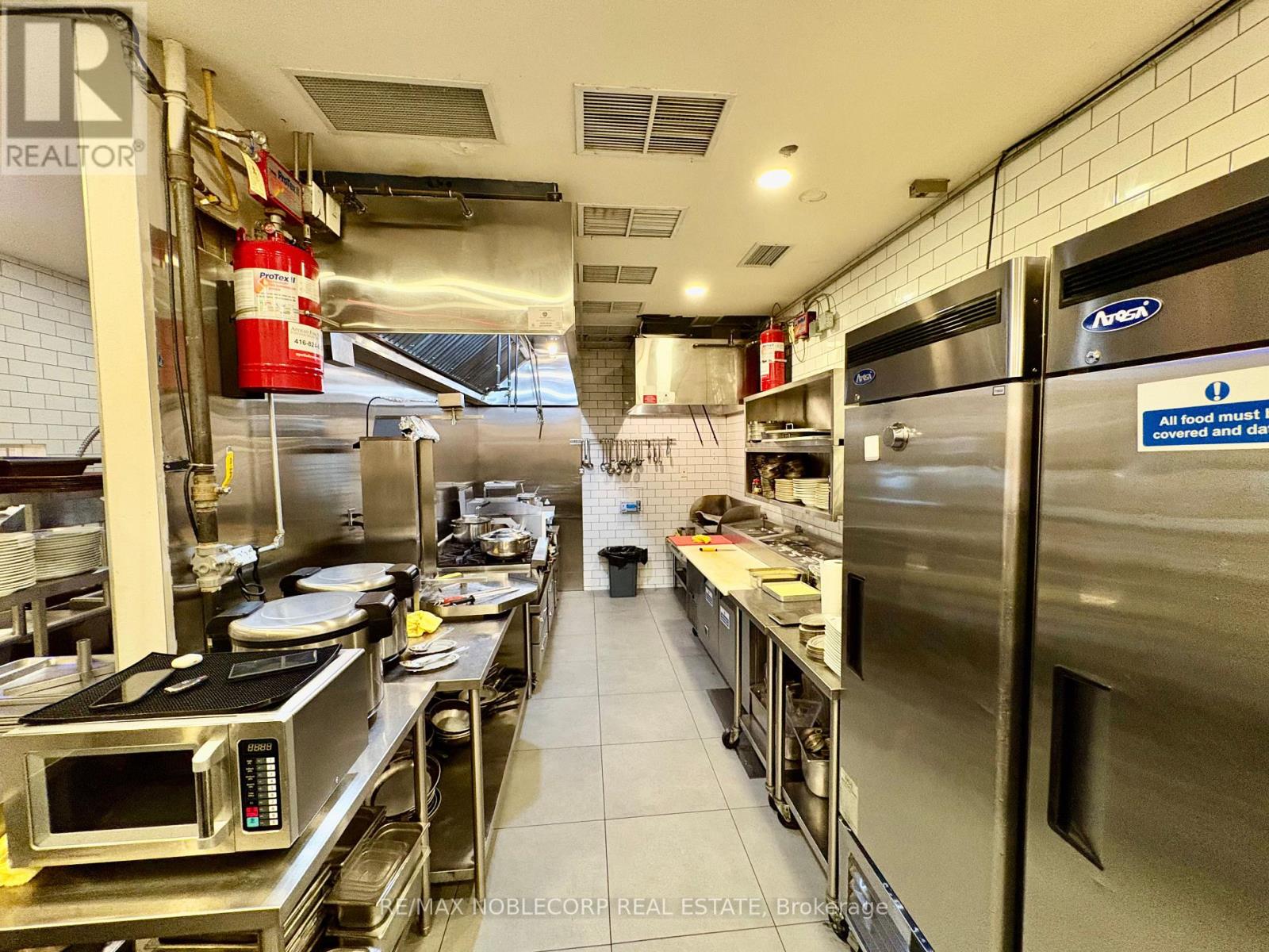 Unit A - 3300 Dufferin Street Property Photo 18