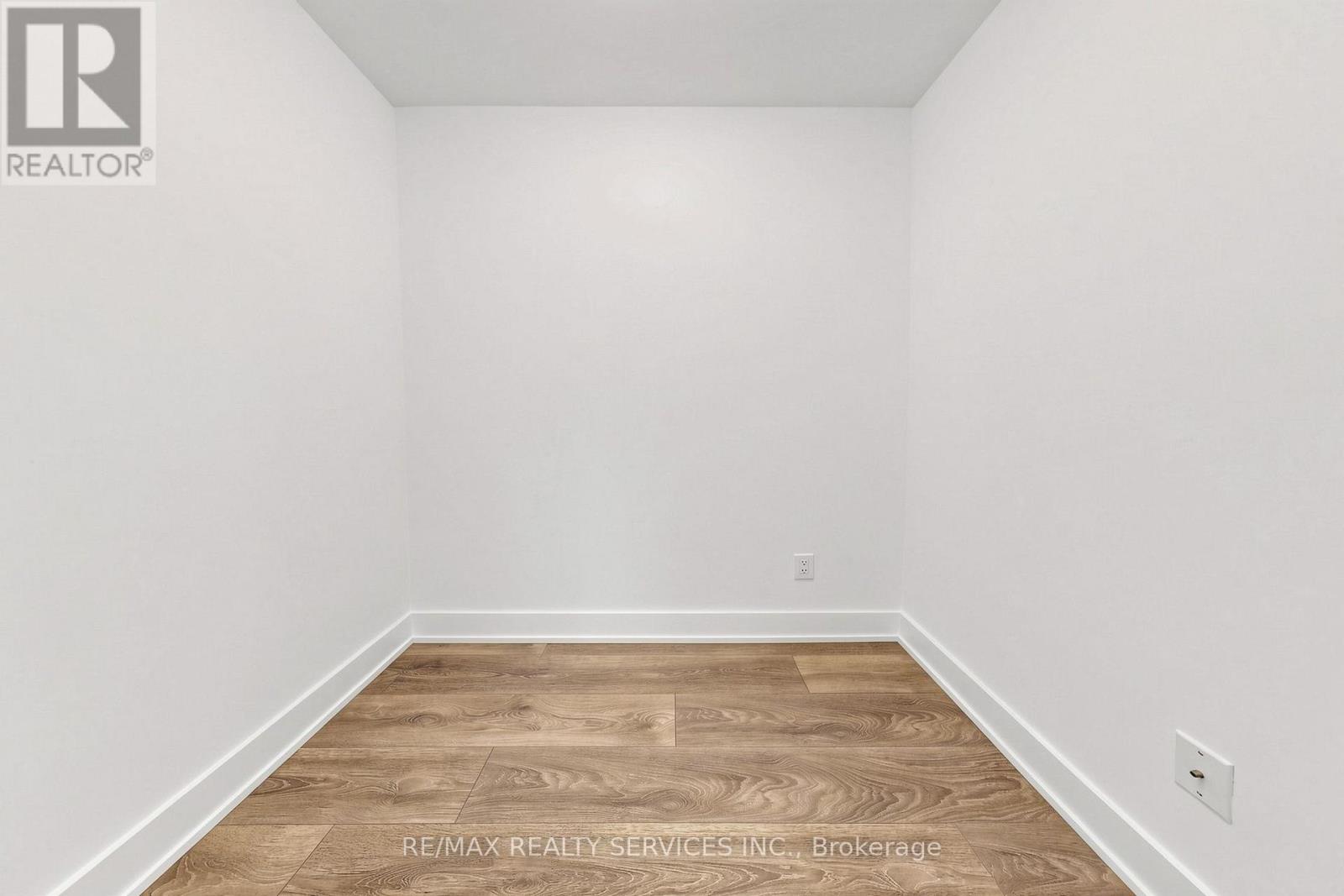 511 - 2489 Taunton Road Property Photo 11