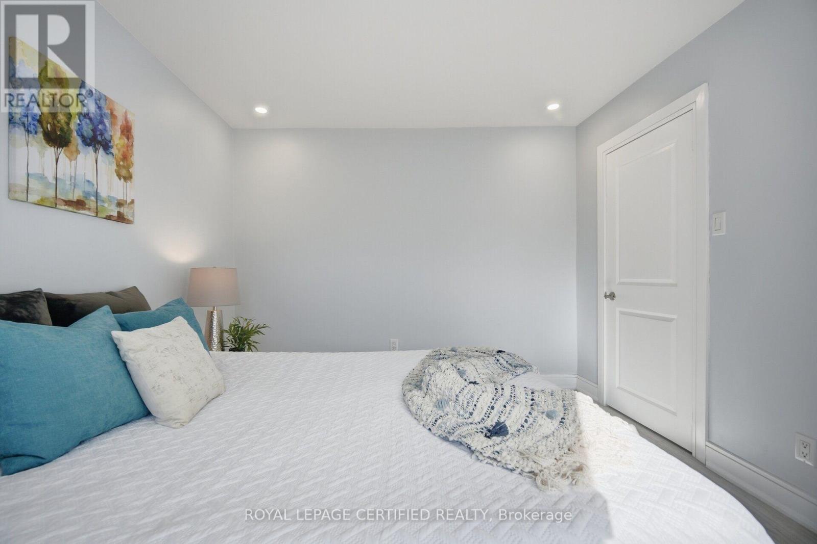 1019 Ogden Avenue Property Photo 24
