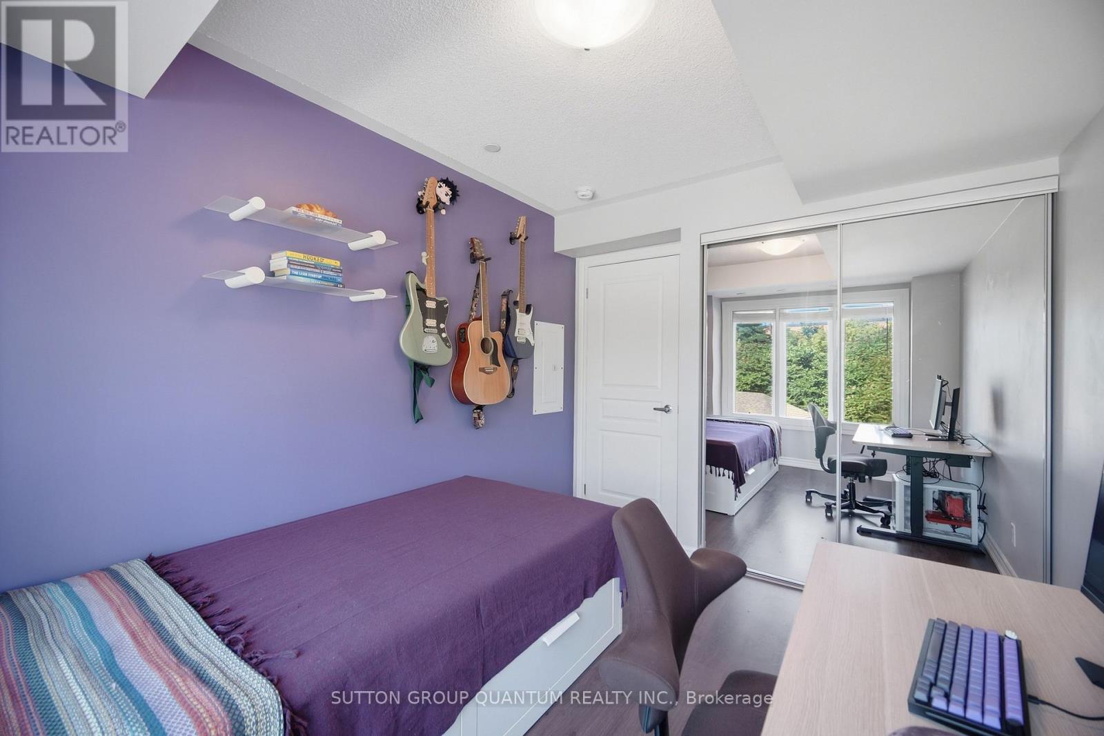 5 - 145 Long Branch Avenue Property Photo 19