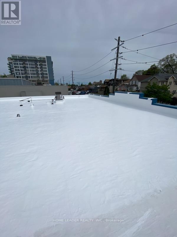 1530 Keele Street Property Photo 23