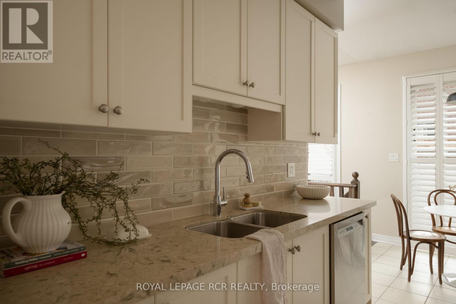18 Cedarcrest Street Property Photo 10