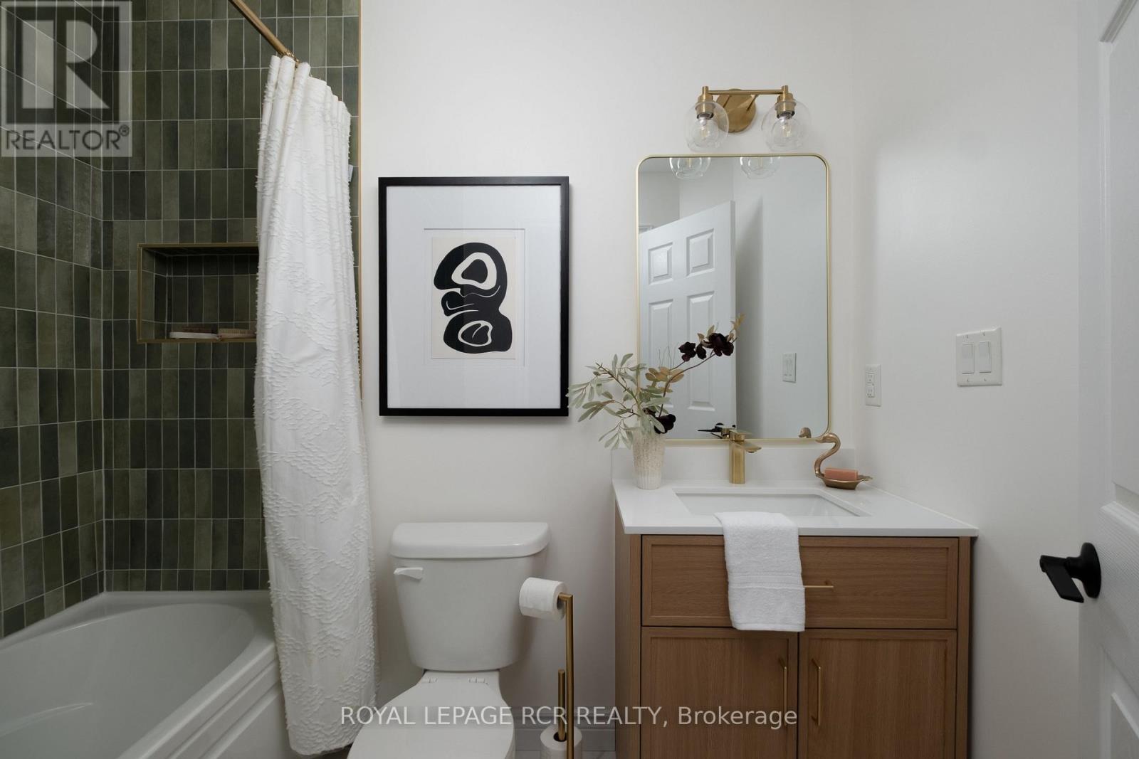 18 Cedarcrest Street Property Photo 24