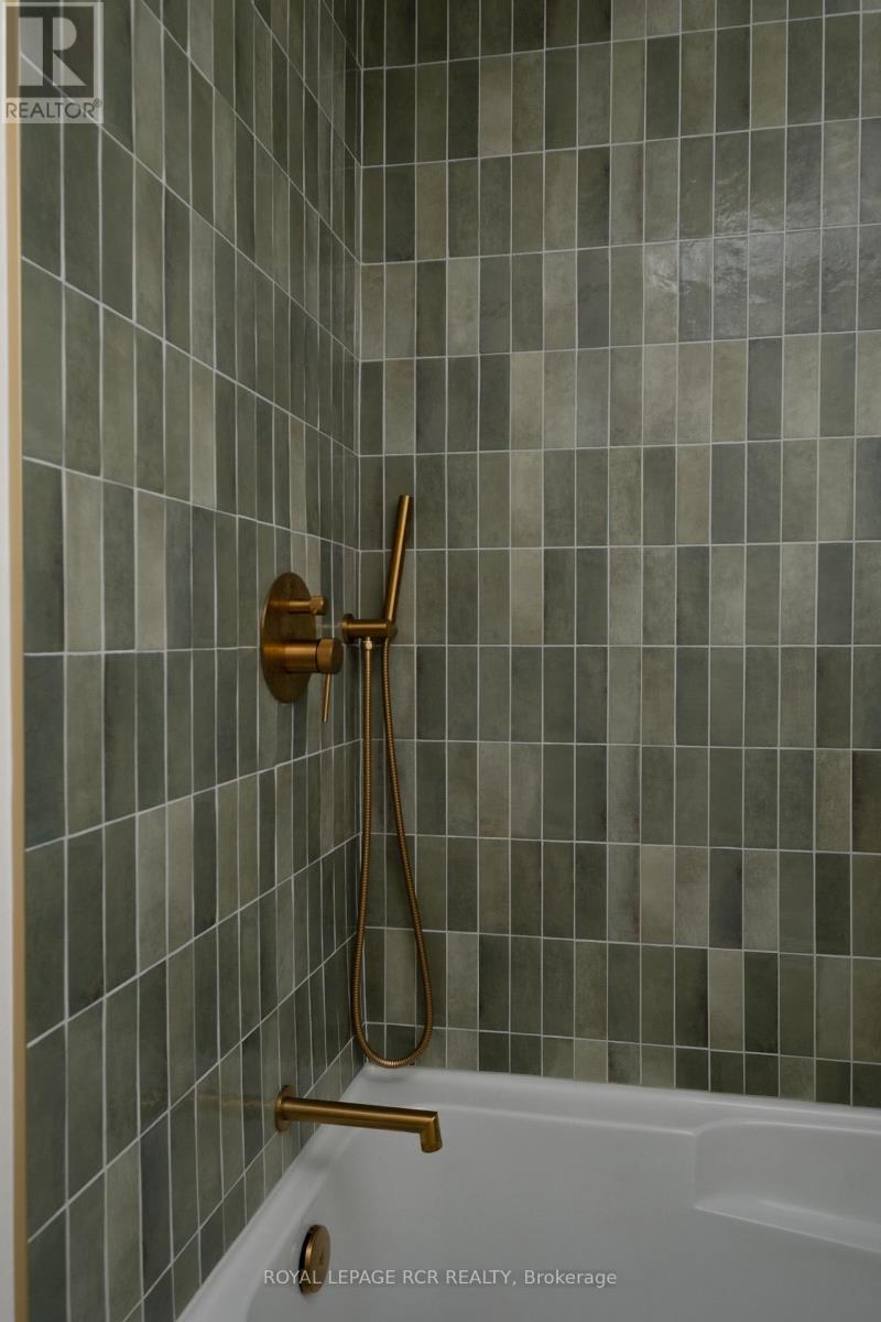 18 Cedarcrest Street Property Photo 25