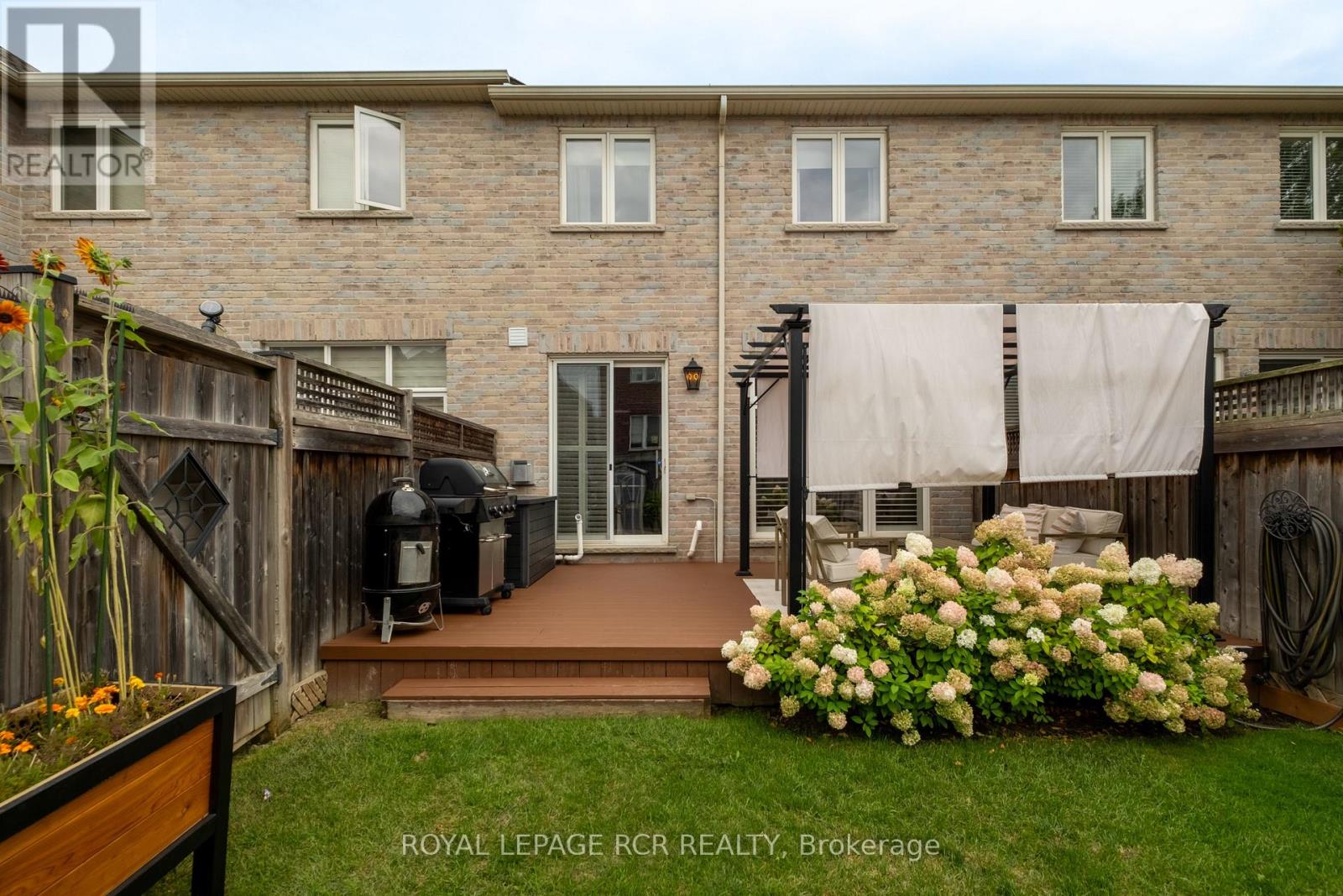 18 Cedarcrest Street Property Photo 35