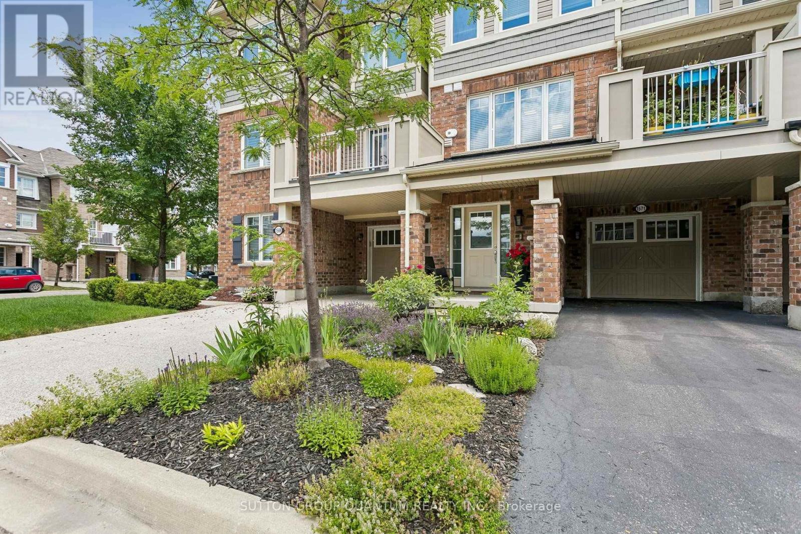 1571 Leblanc Court Property Photo 2