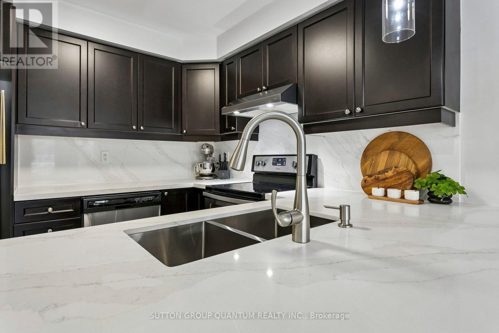 1571 Leblanc Court Property Photo 13
