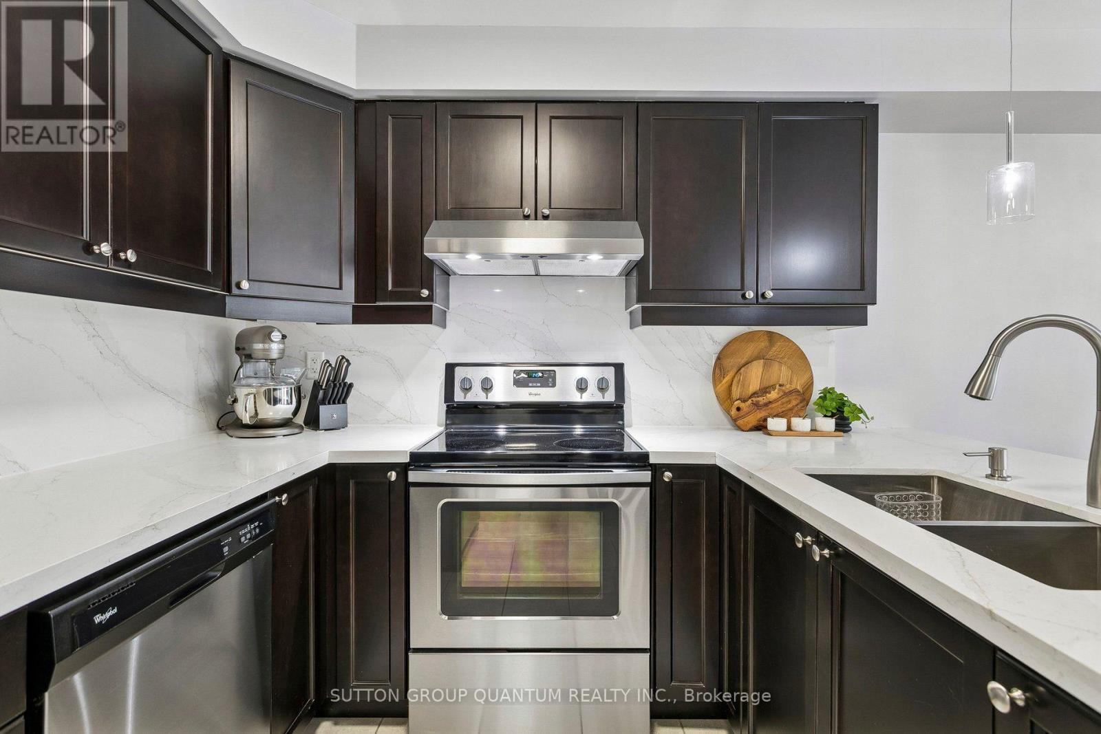 1571 Leblanc Court Property Photo 16
