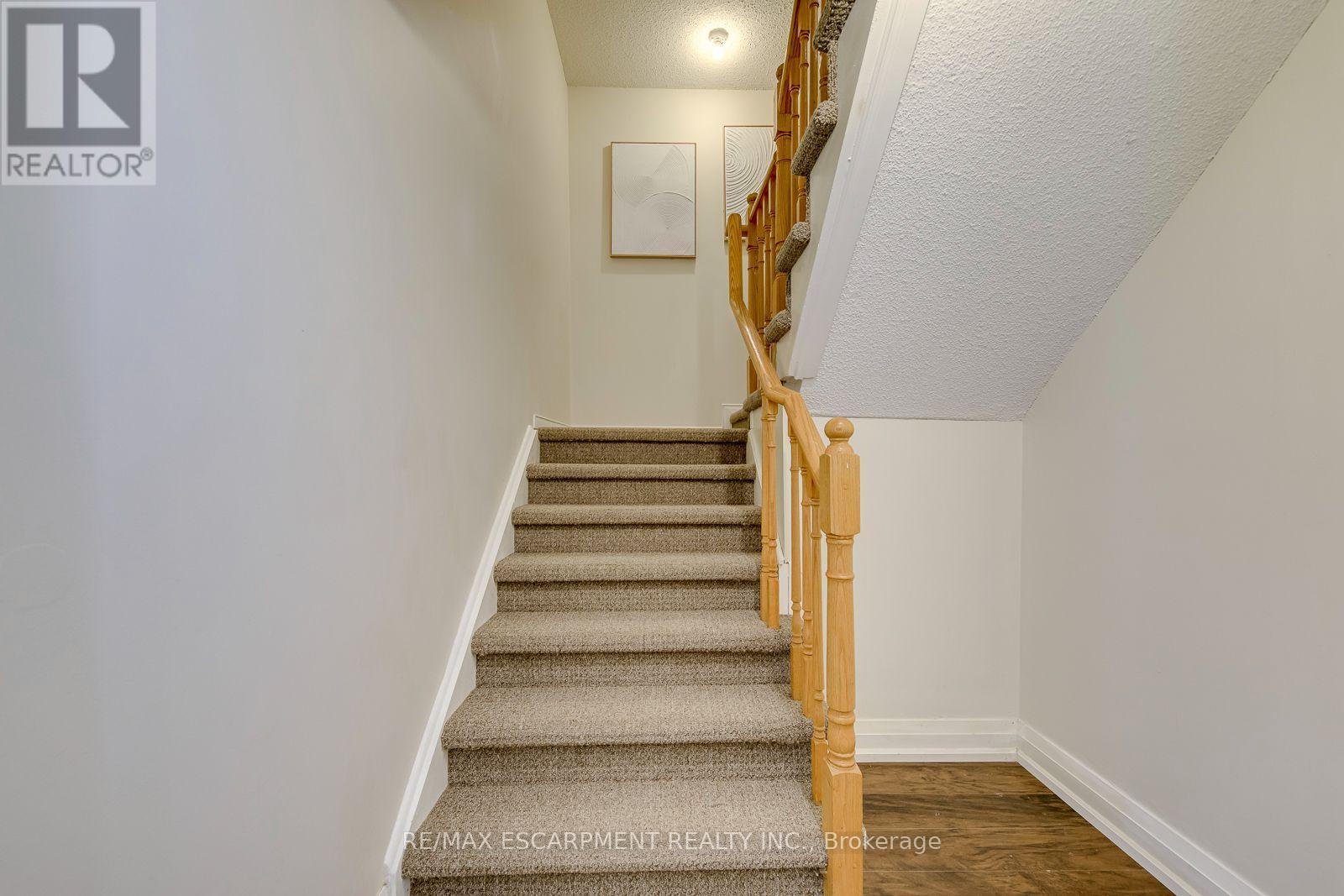 2549 Addingham Crescent Property Photo 22