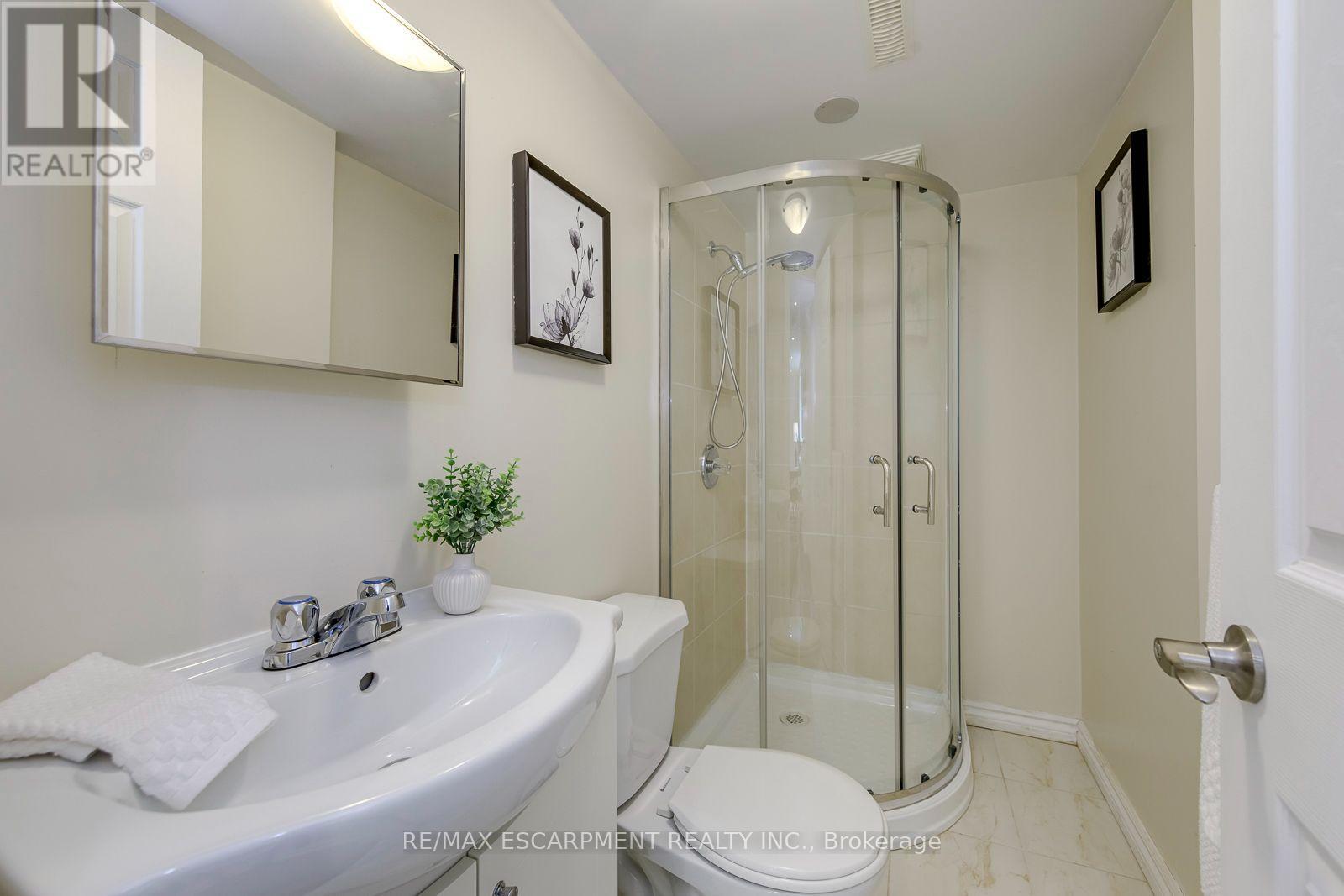 2549 Addingham Crescent Property Photo 26