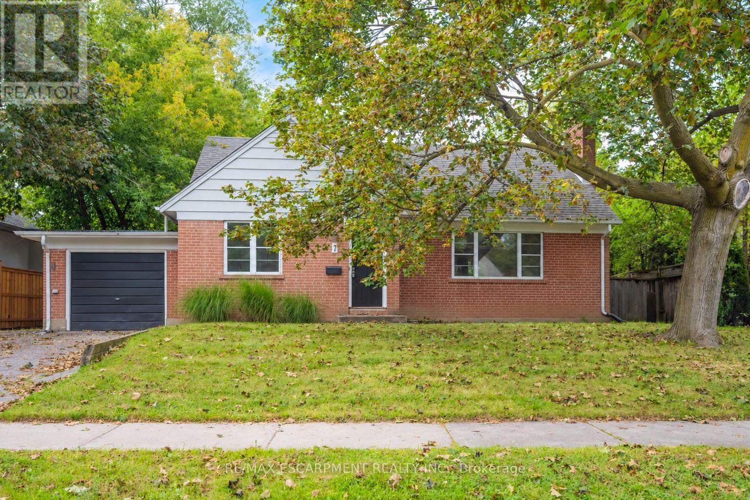 7 Washington Avenue Property Photo 1