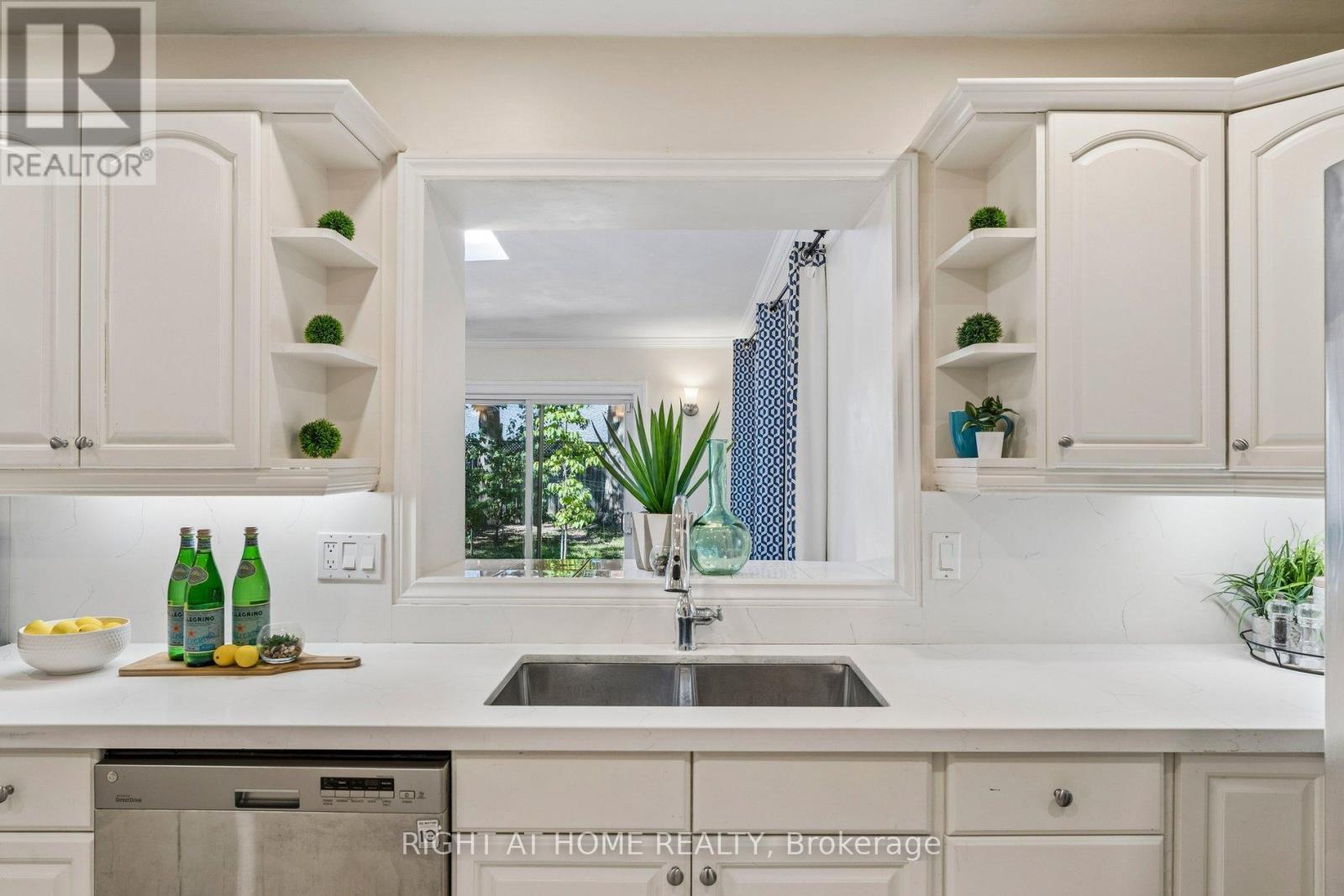 3363 Masthead Crescent Property Photo 14