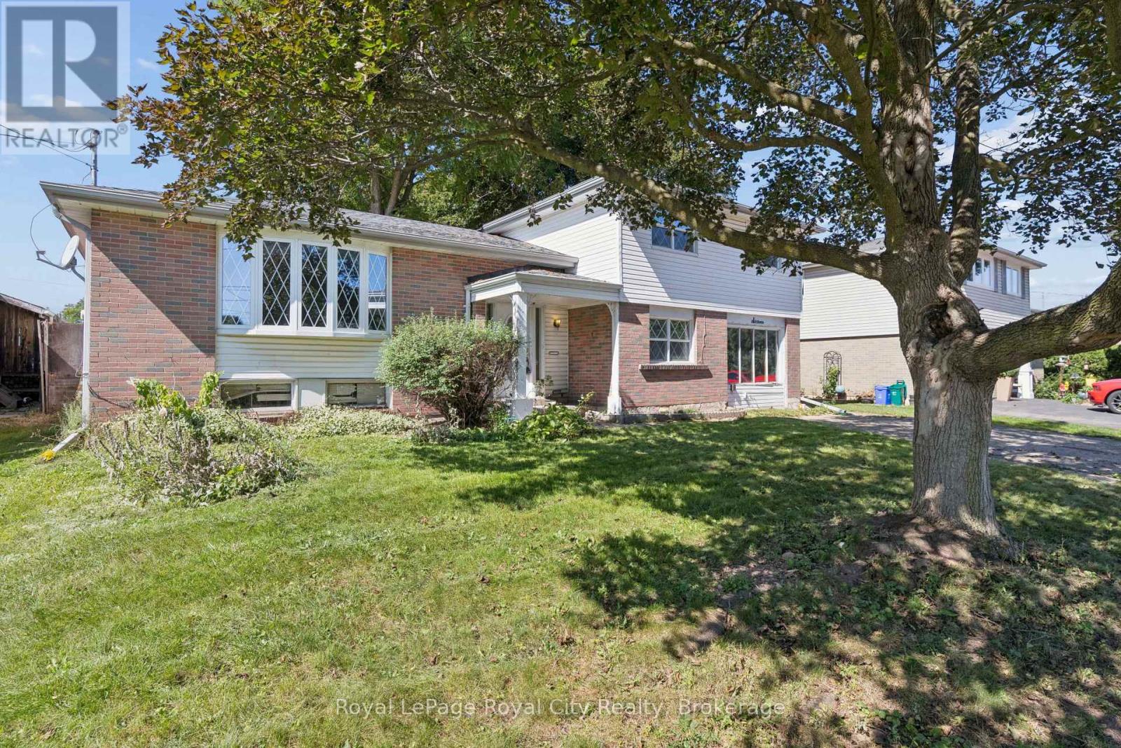 16 Heather Court Property Photo 1