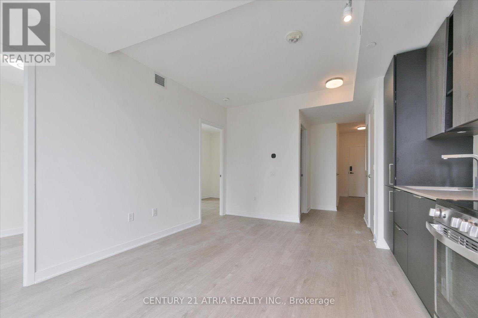 1609 - 3900 Confederation Parkway Property Photo 20