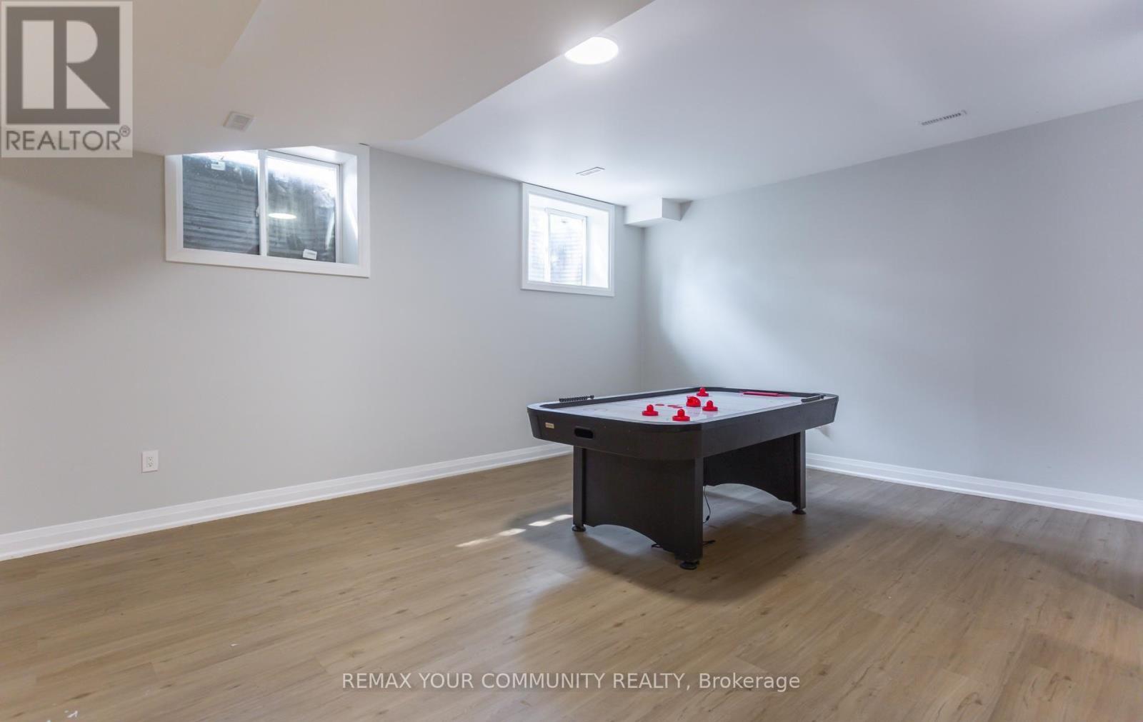 606 Stephens Crescent Property Photo 42