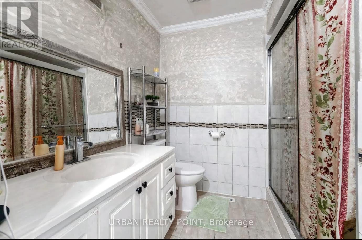 52 Fallway Road E Property Photo 12