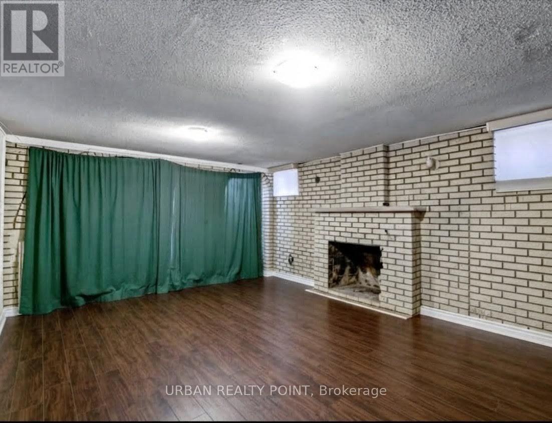 52 Fallway Road E Property Photo 16