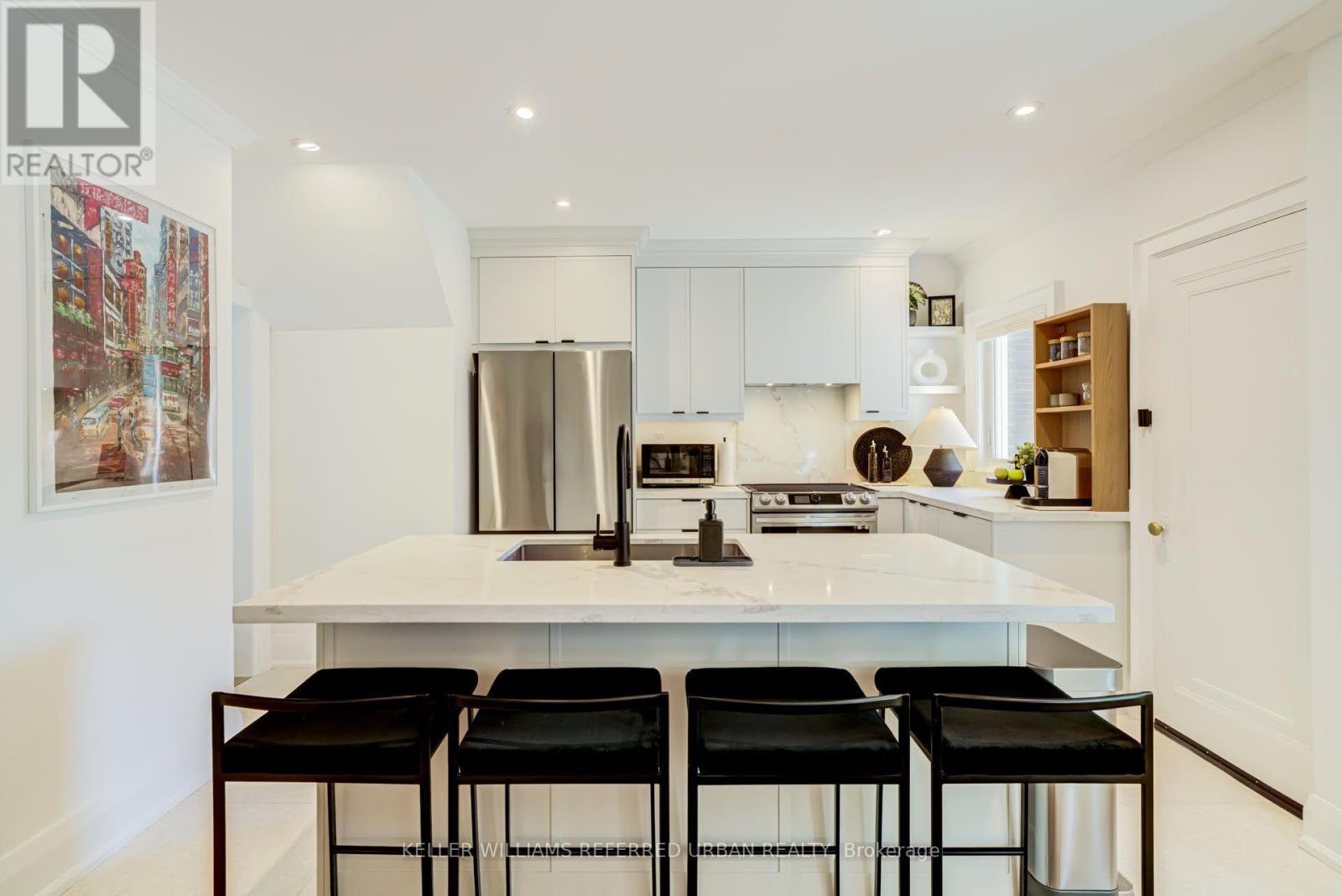 2522 Lake Shore Boulevard W Property Photo 13