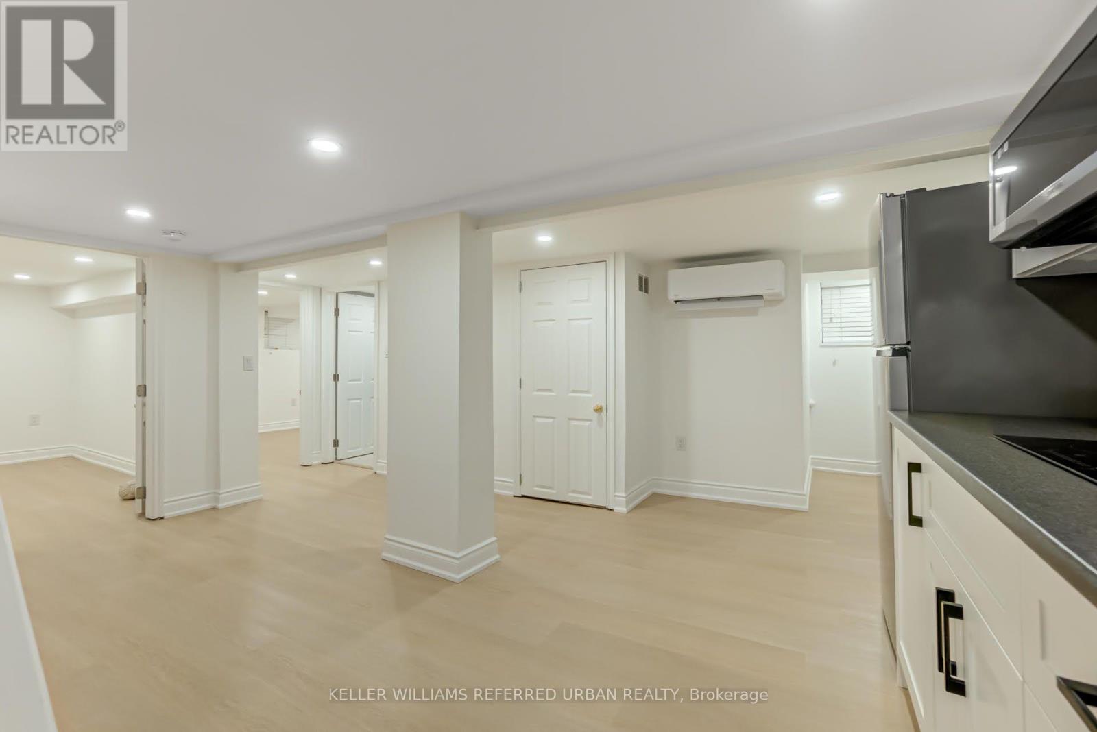 2522 Lake Shore Boulevard W Property Photo 34