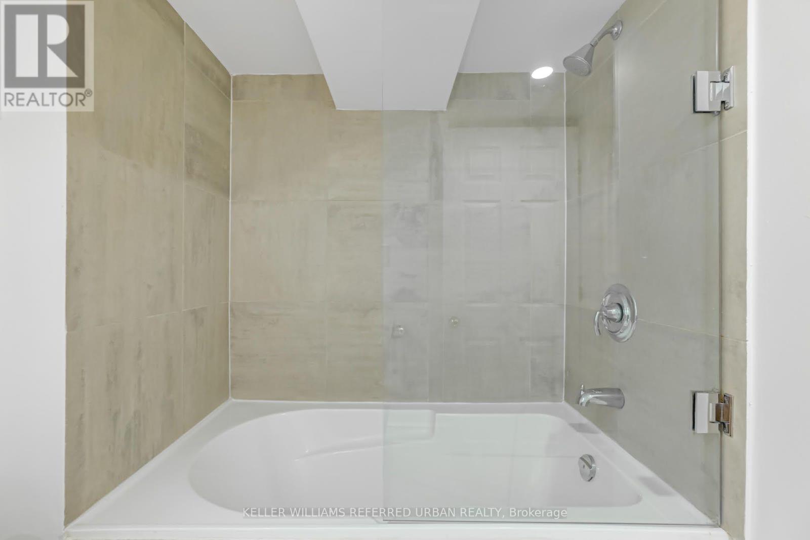 2522 Lake Shore Boulevard W Property Photo 38