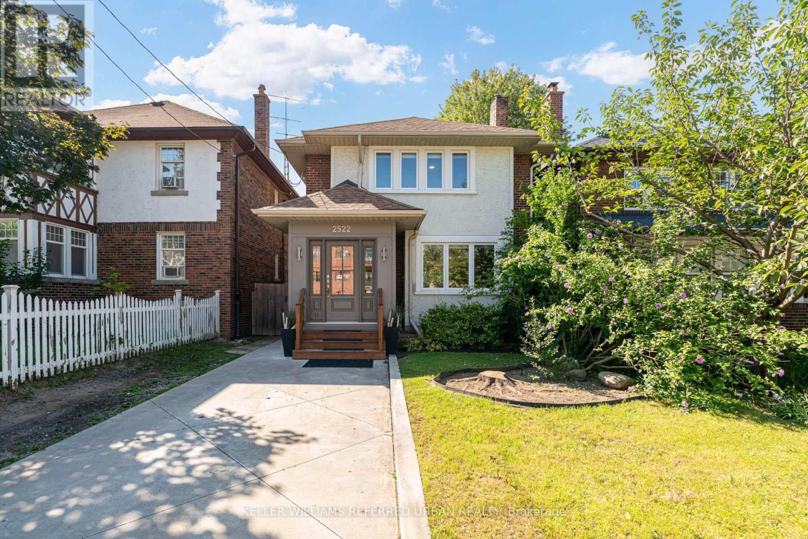2522 Lake Shore Boulevard W Property Photo 46
