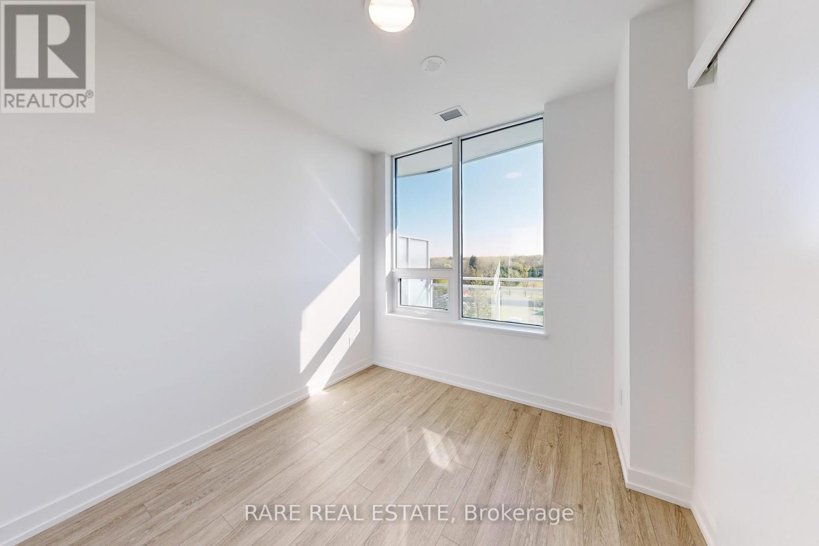 631 - 2501 Saw Whet Boulevard Property Photo 12