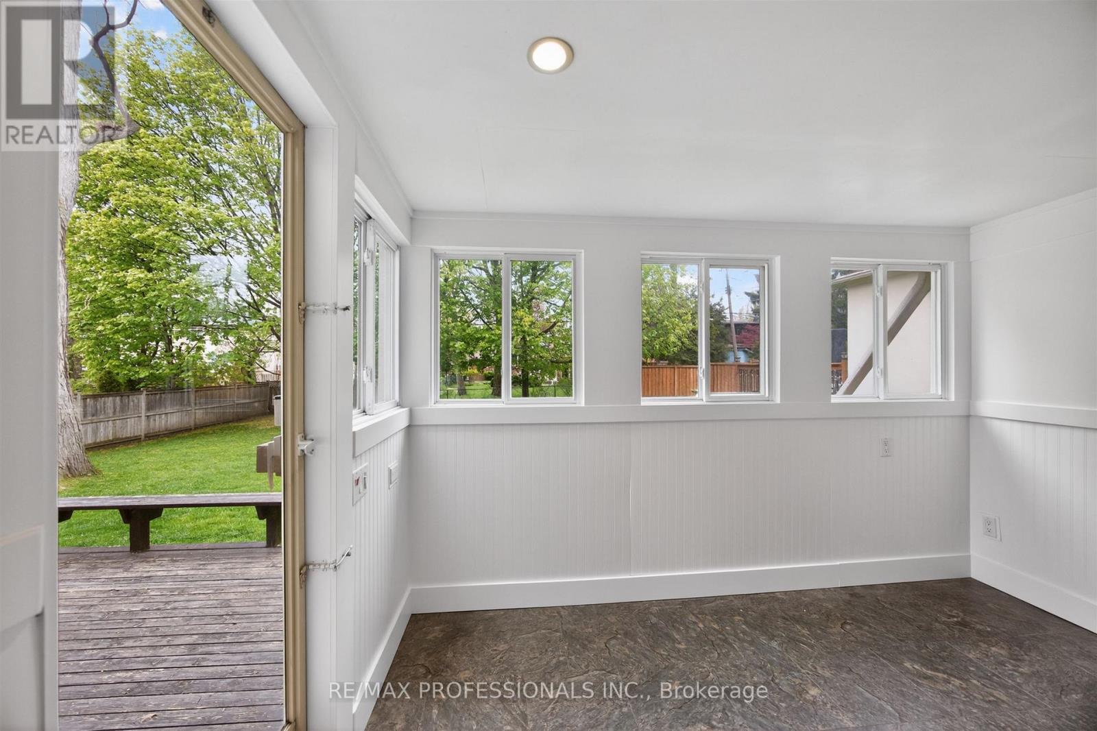 27 Nottingham Drive Property Photo 21