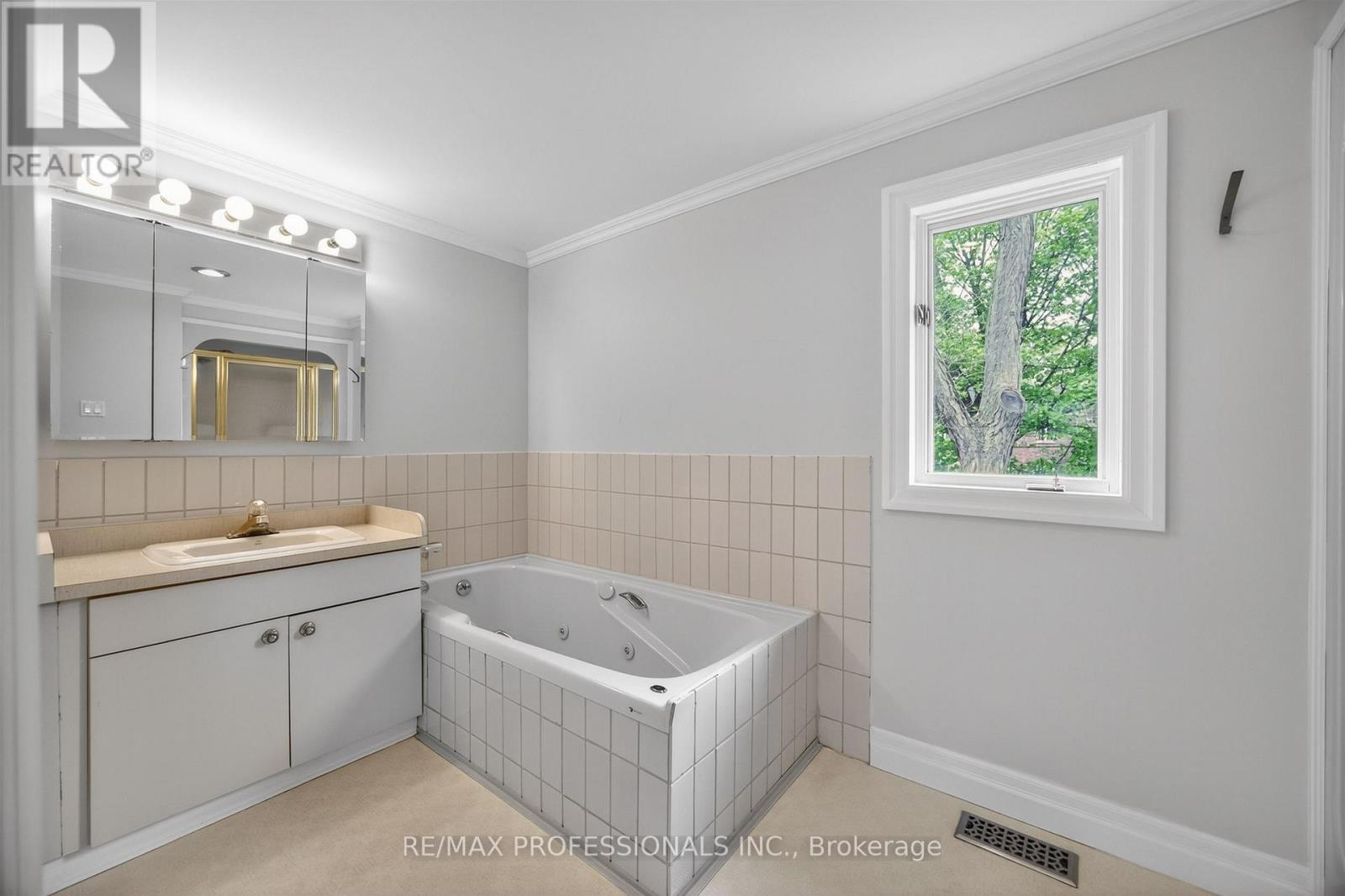 27 Nottingham Drive Property Photo 27