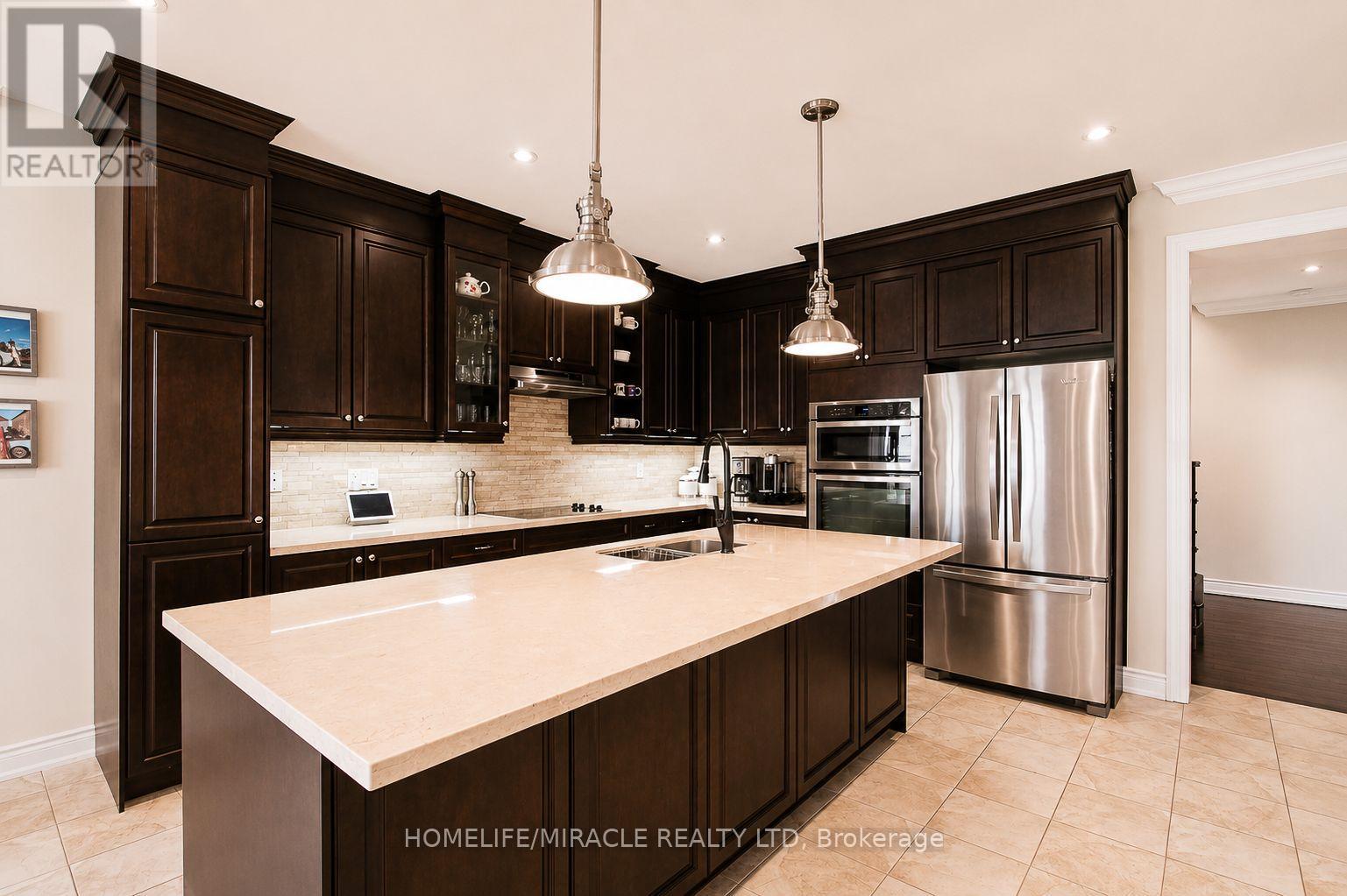 37 Degrey Drive Property Photo 5