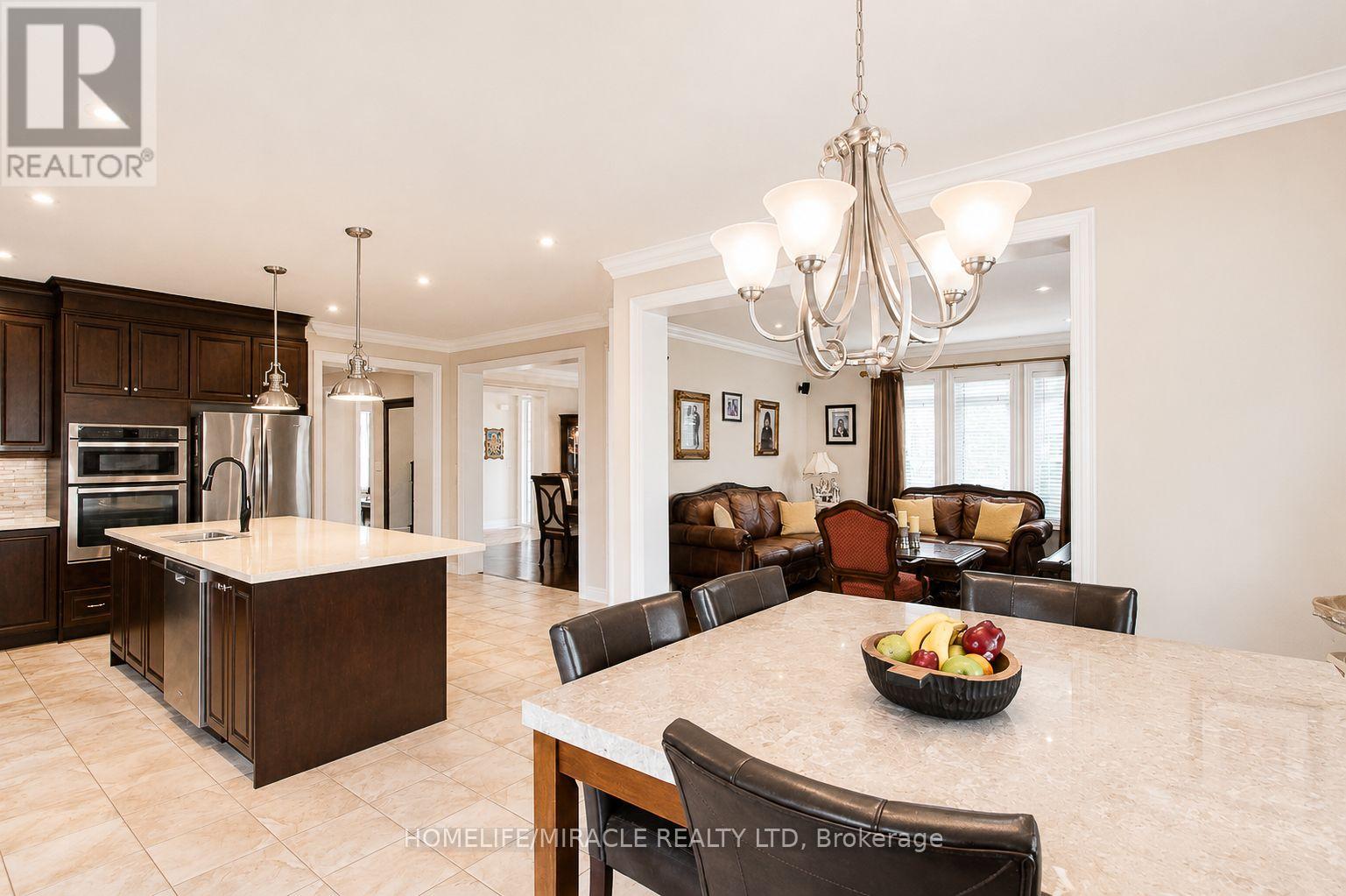 37 Degrey Drive Property Photo 6