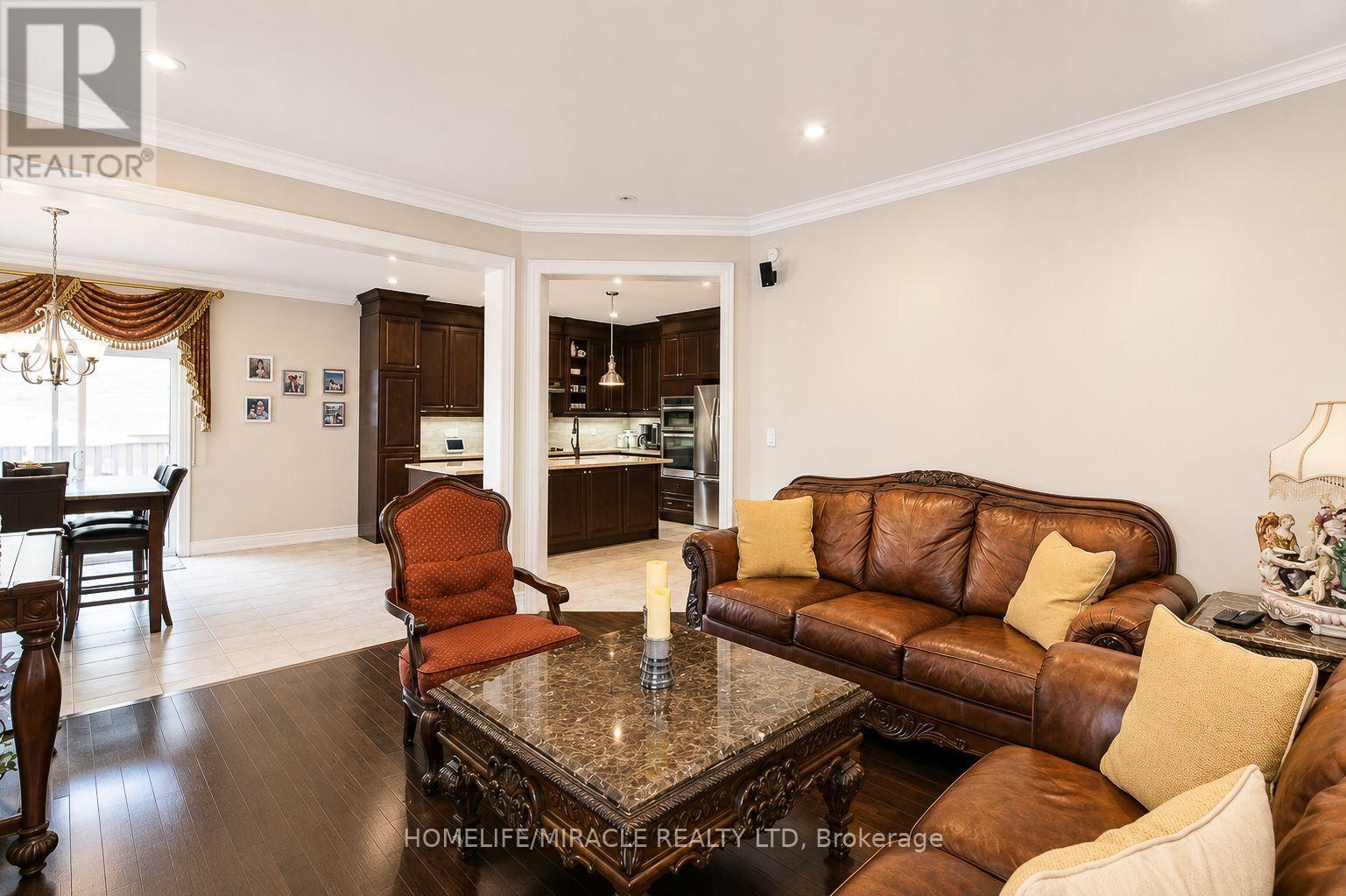 37 Degrey Drive Property Photo 7
