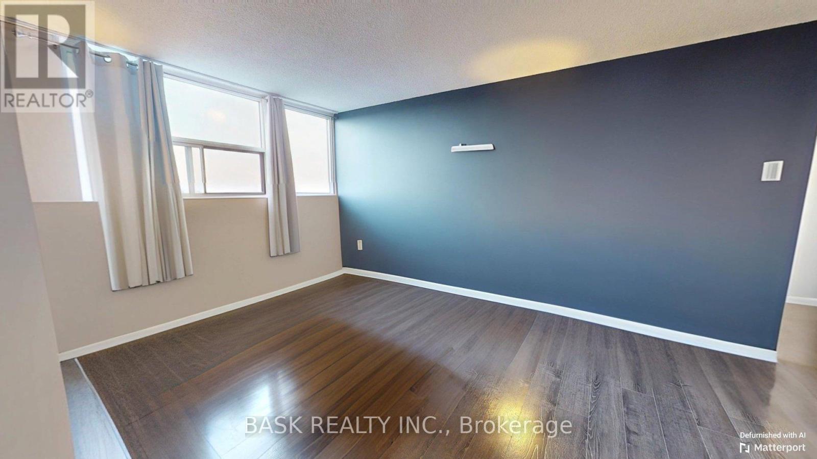 706 - 2900 Battleford Road Property Photo 7