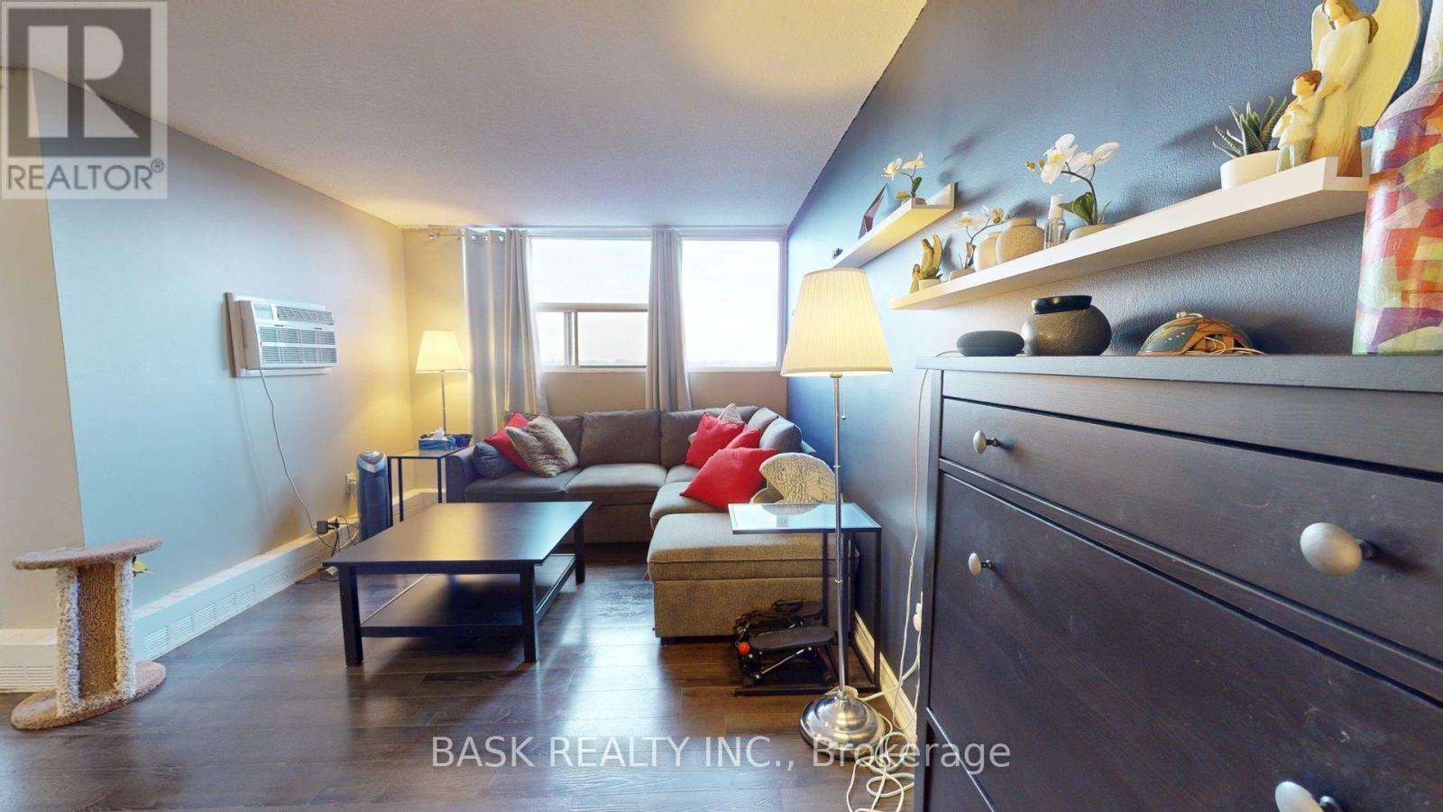 706 - 2900 Battleford Road Property Photo 10