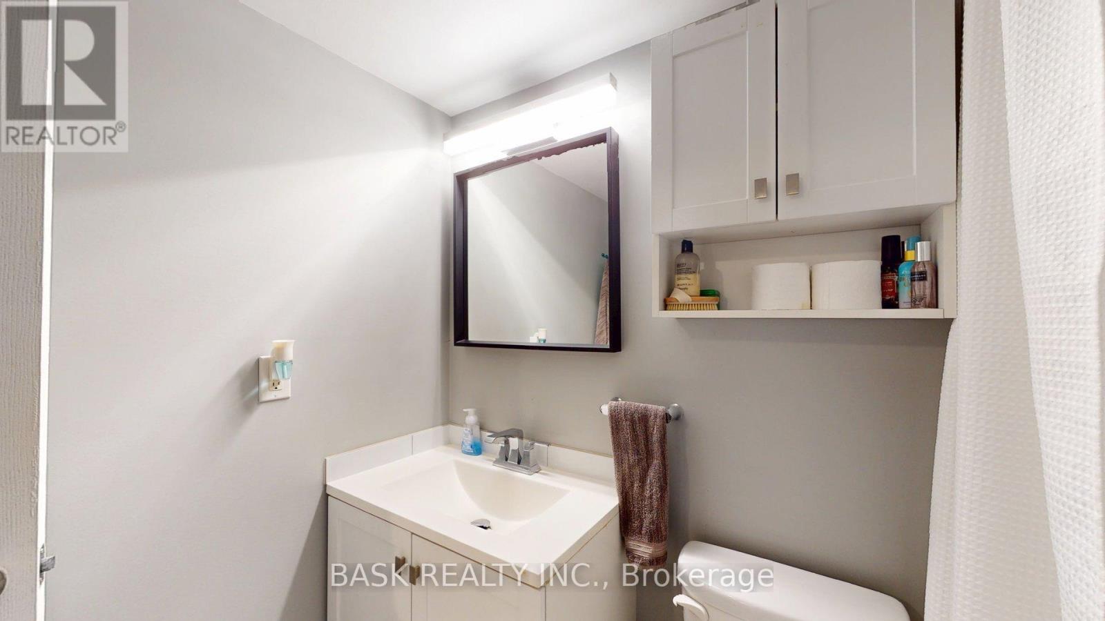 706 - 2900 Battleford Road Property Photo 22