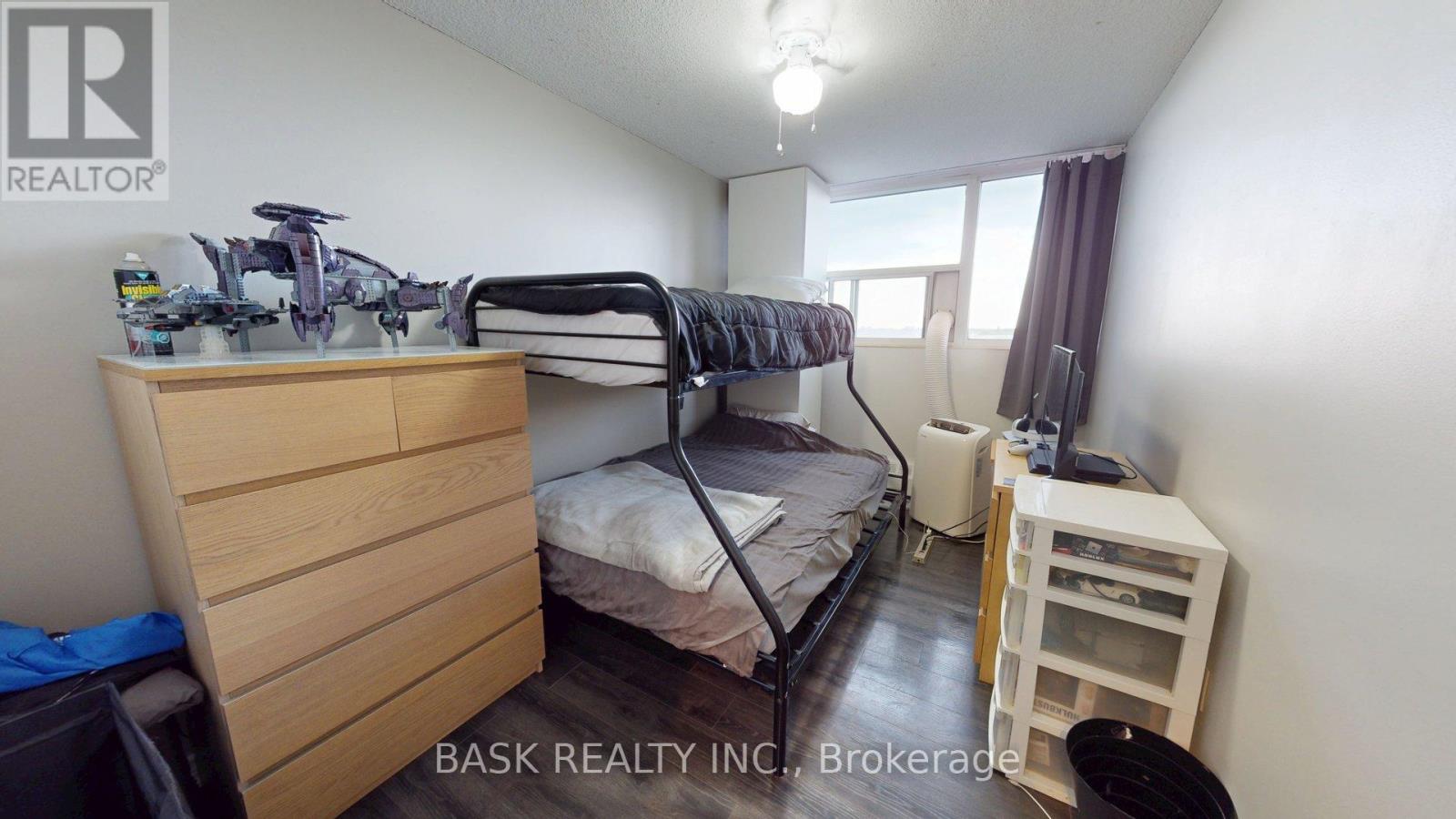 706 - 2900 Battleford Road Property Photo 24