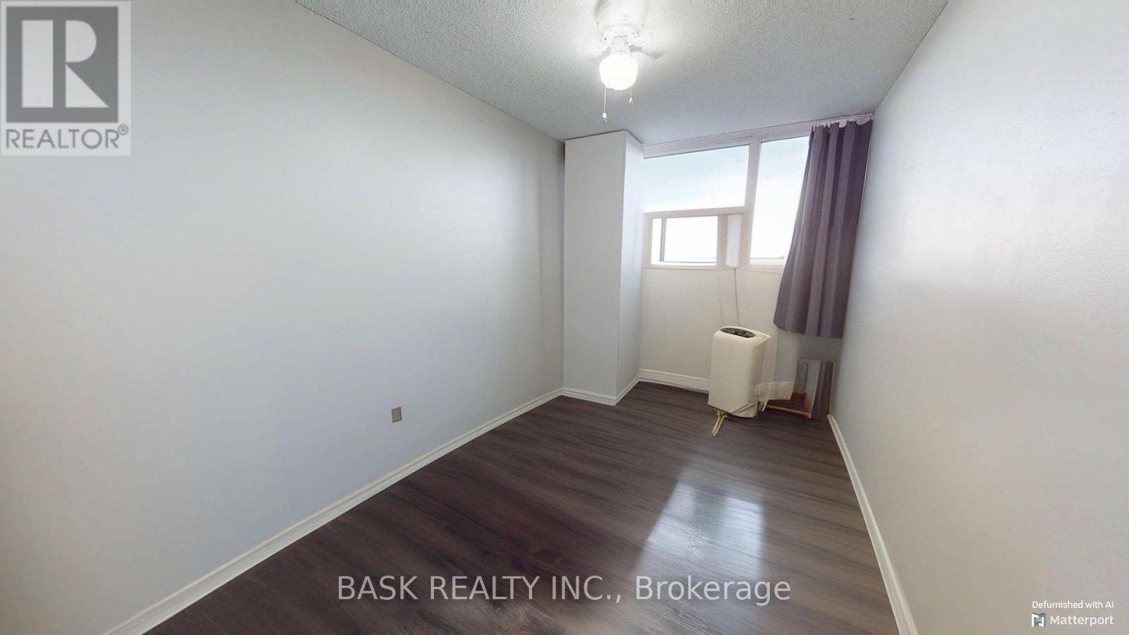 706 - 2900 Battleford Road Property Photo 25