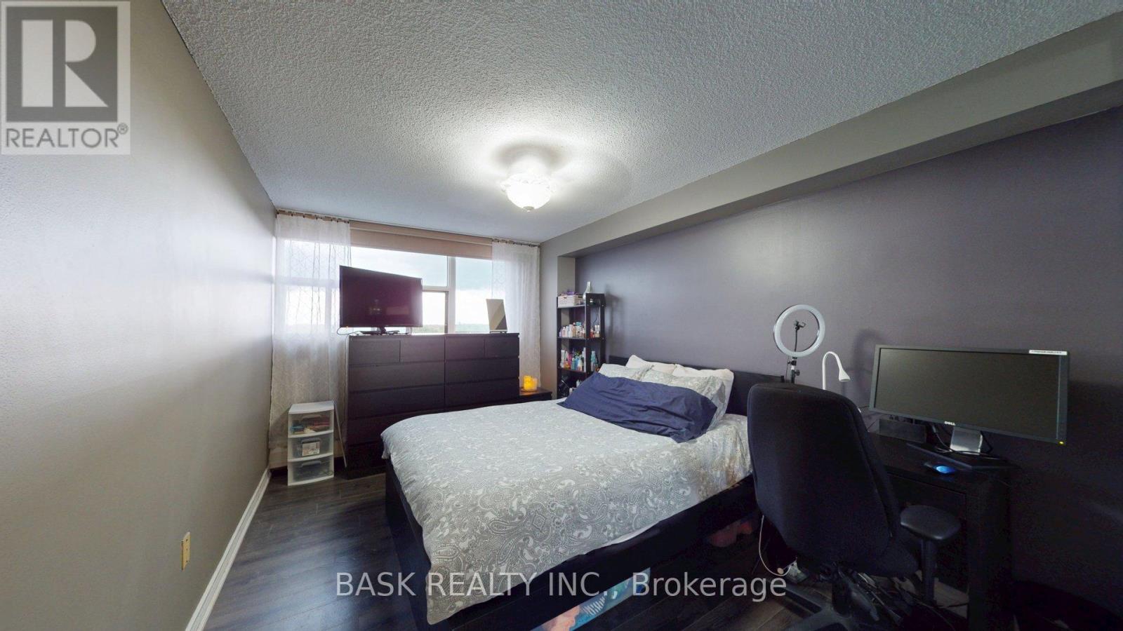 706 - 2900 Battleford Road Property Photo 28