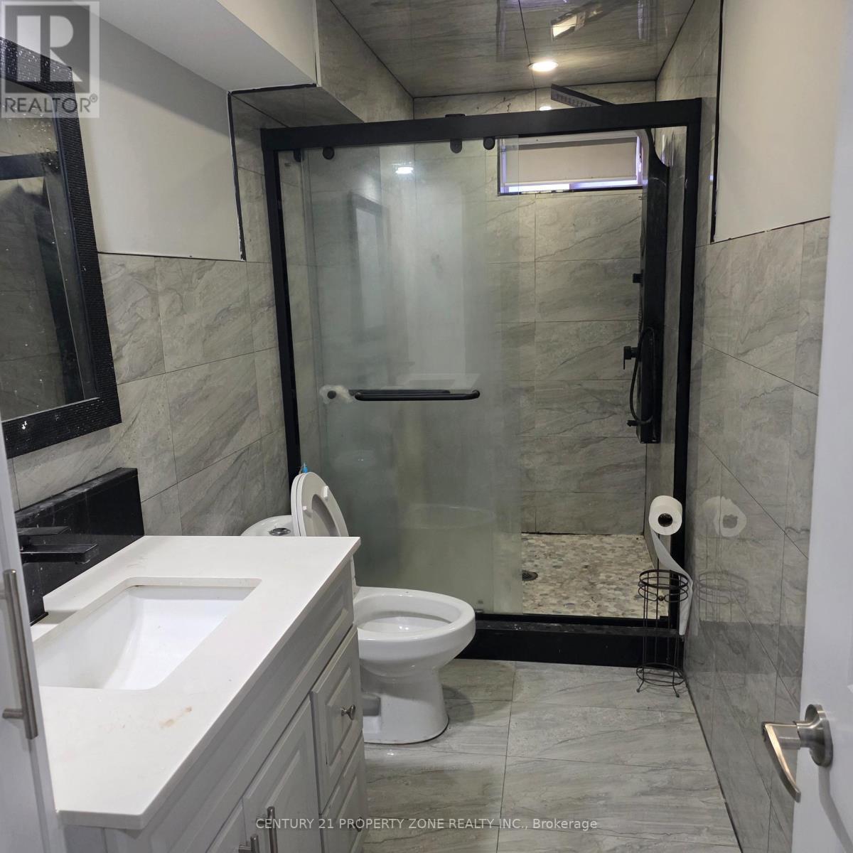 2 Bachelor Street Property Photo 8